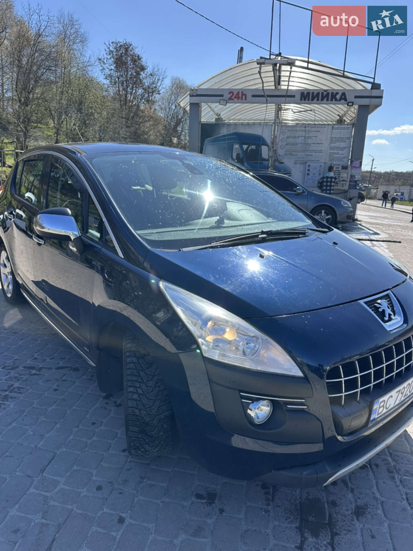 PEUGEOT 3008 2011