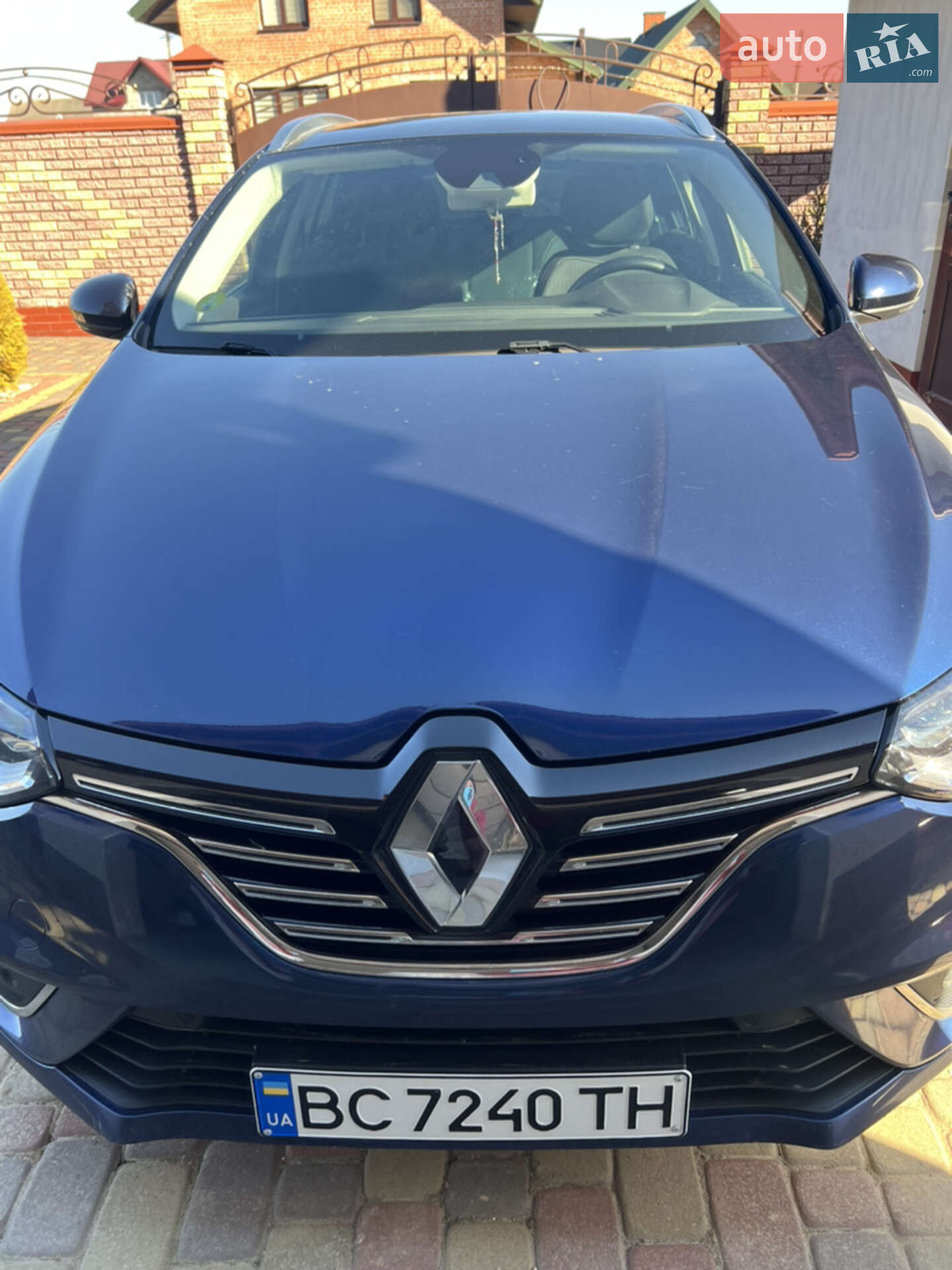 Головне фото звіту автомобіля RENAULT MEGANE 2019
