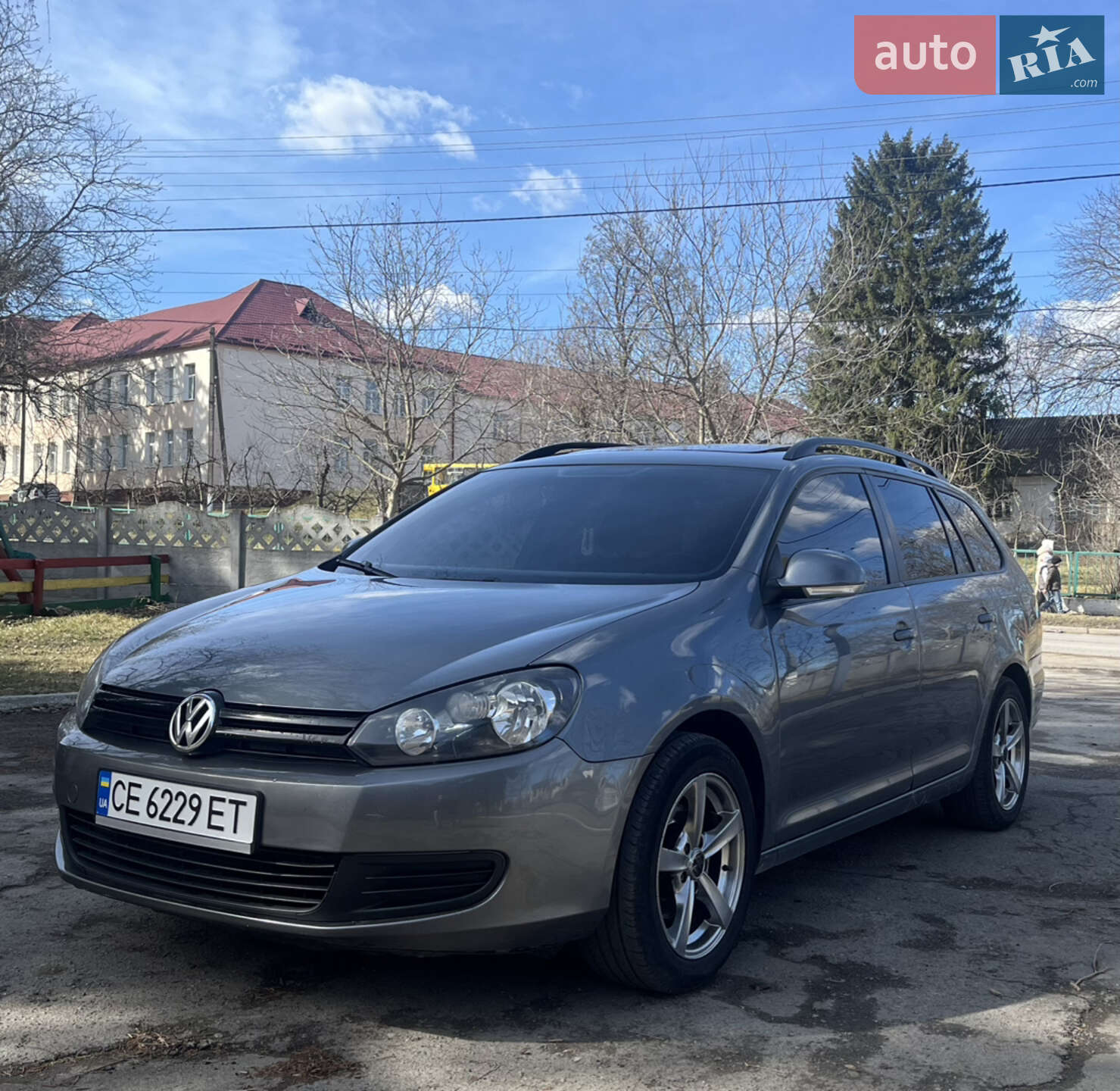 VOLKSWAGEN GOLF 2011