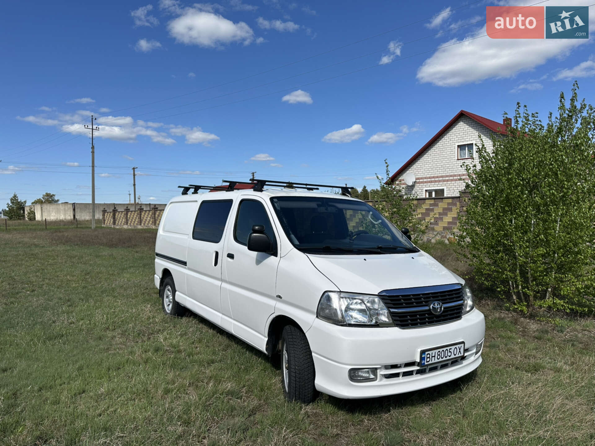 Головне фото звіту автомобіля TOYOTA HI ACE 2012