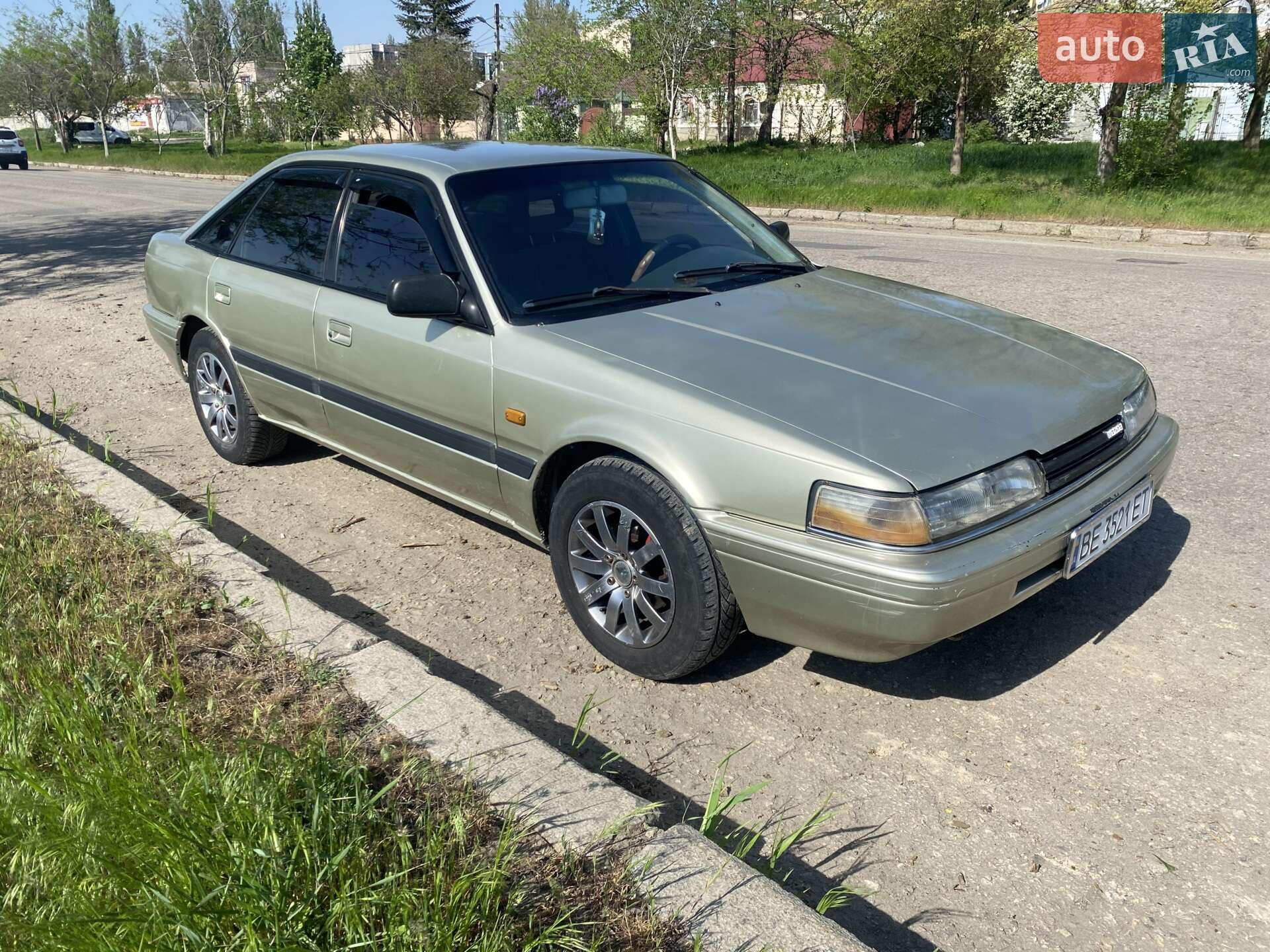 MAZDA 626 1989