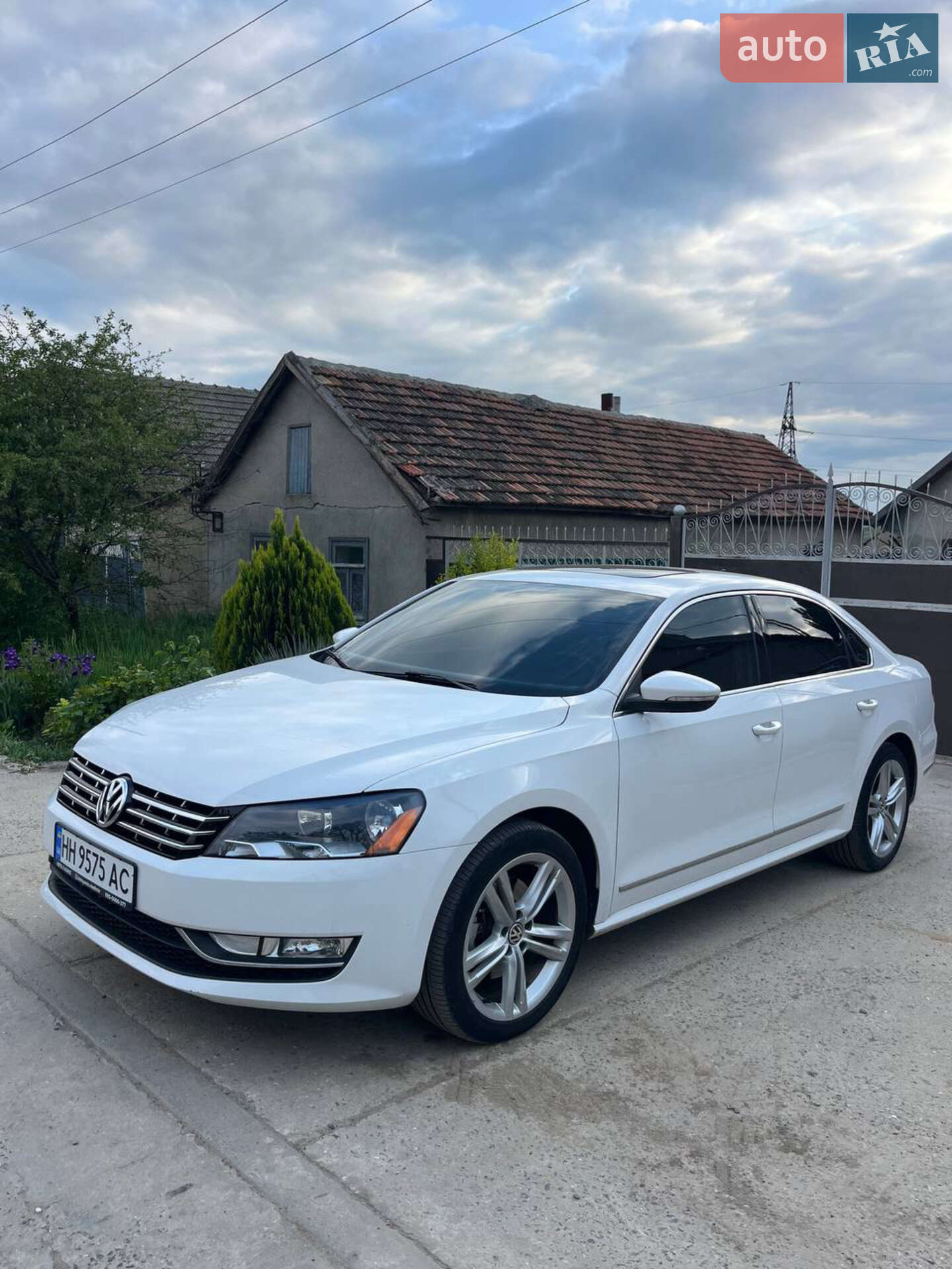 VOLKSWAGEN PASSAT 2015
