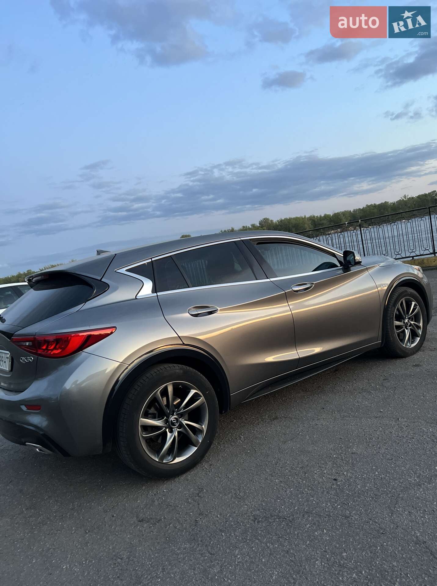 INFINITI QX30 2018