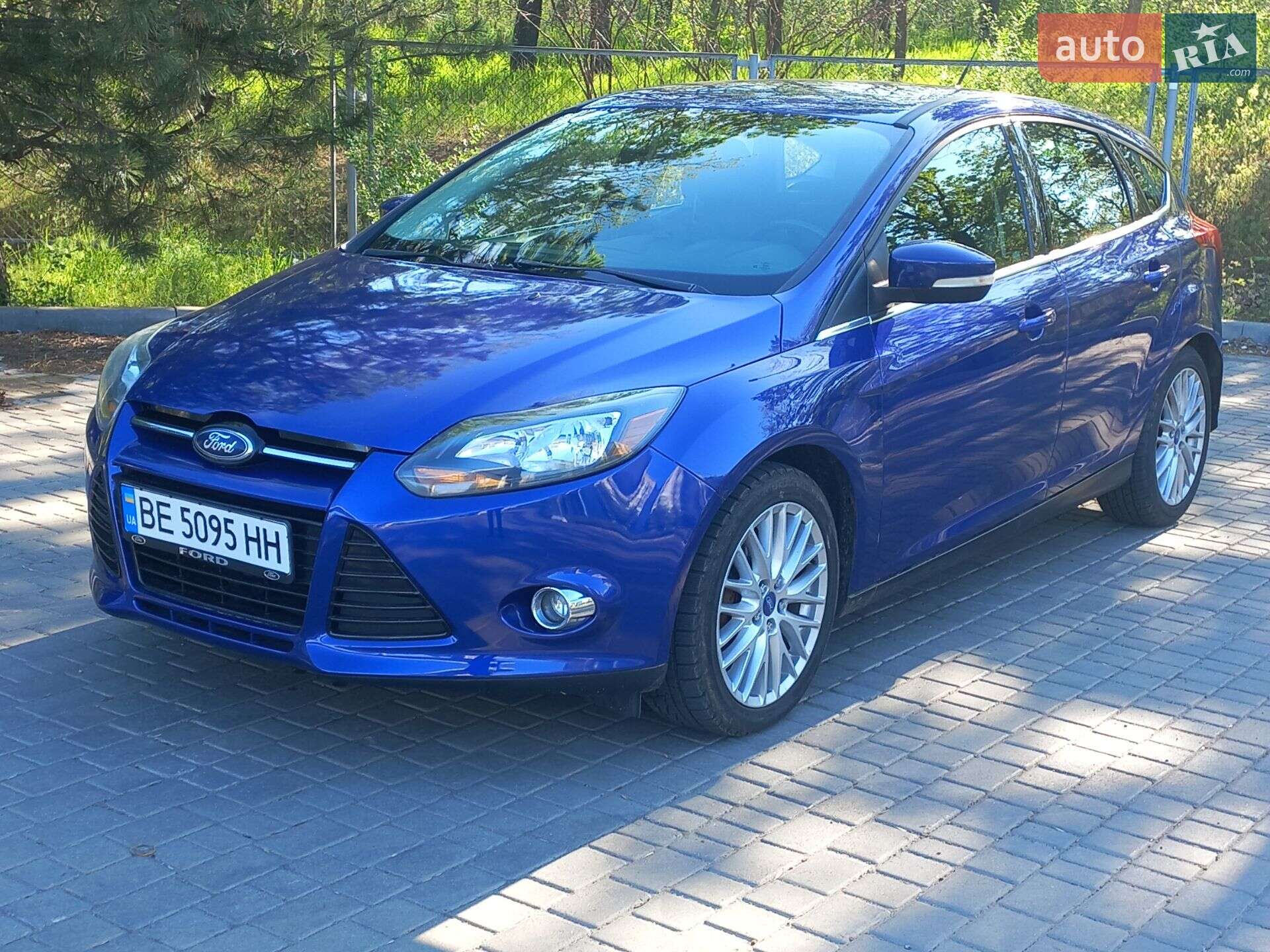 Головне фото звіту автомобіля FORD FOCUS 2012
