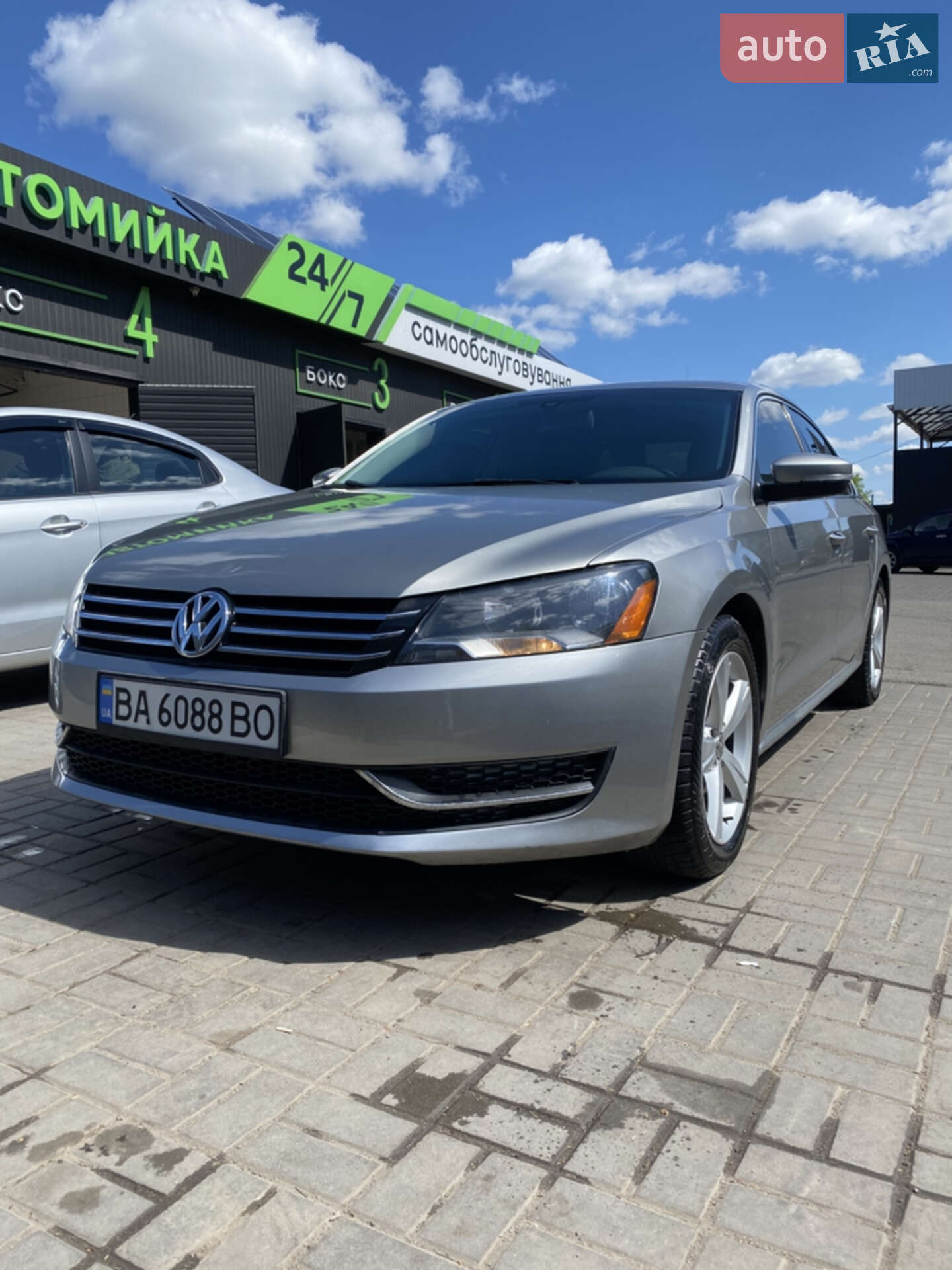 VOLKSWAGEN PASSAT 2013