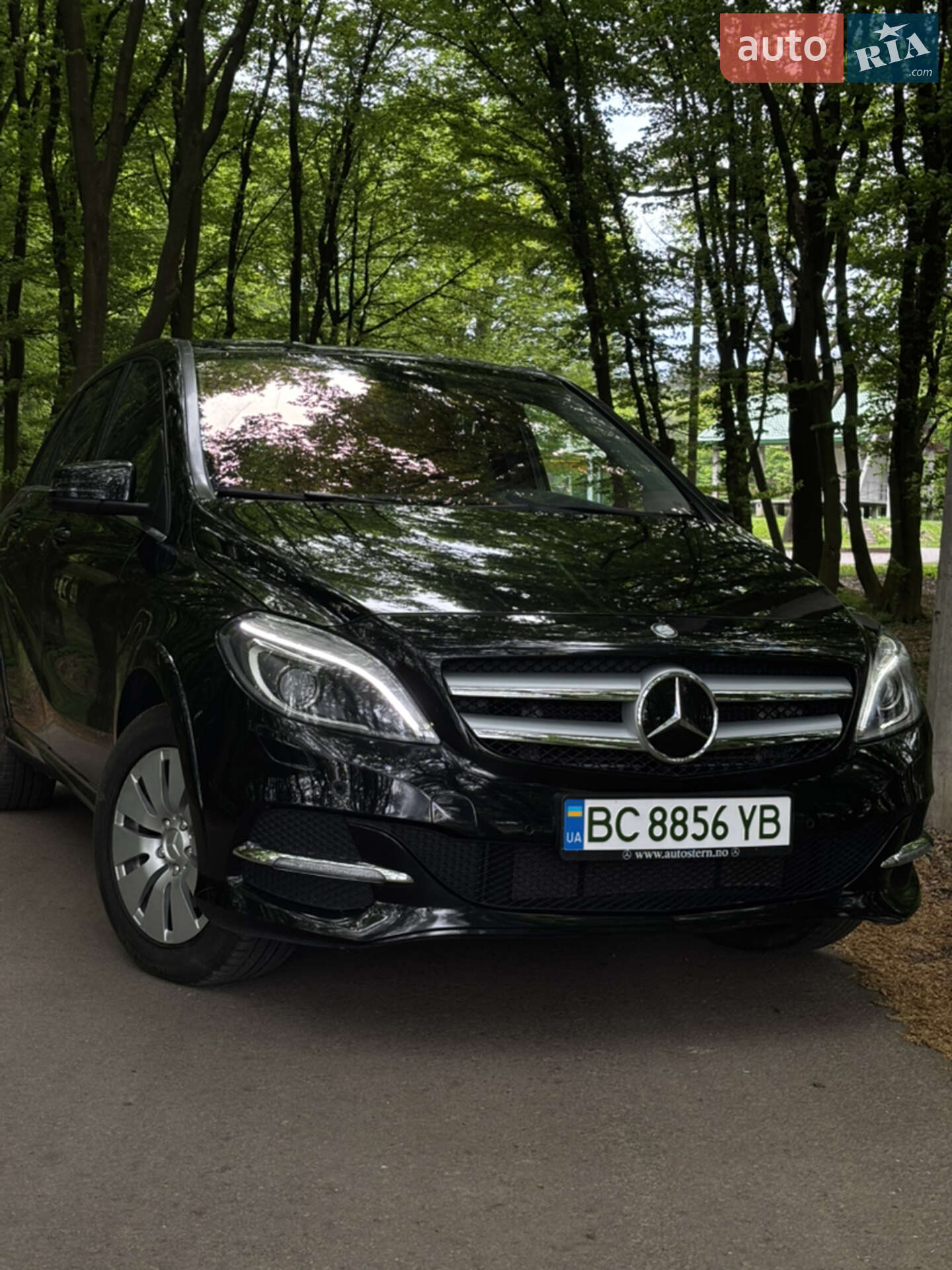 Головне фото звіту автомобіля MERCEDES-BENZ B 250E 2015
