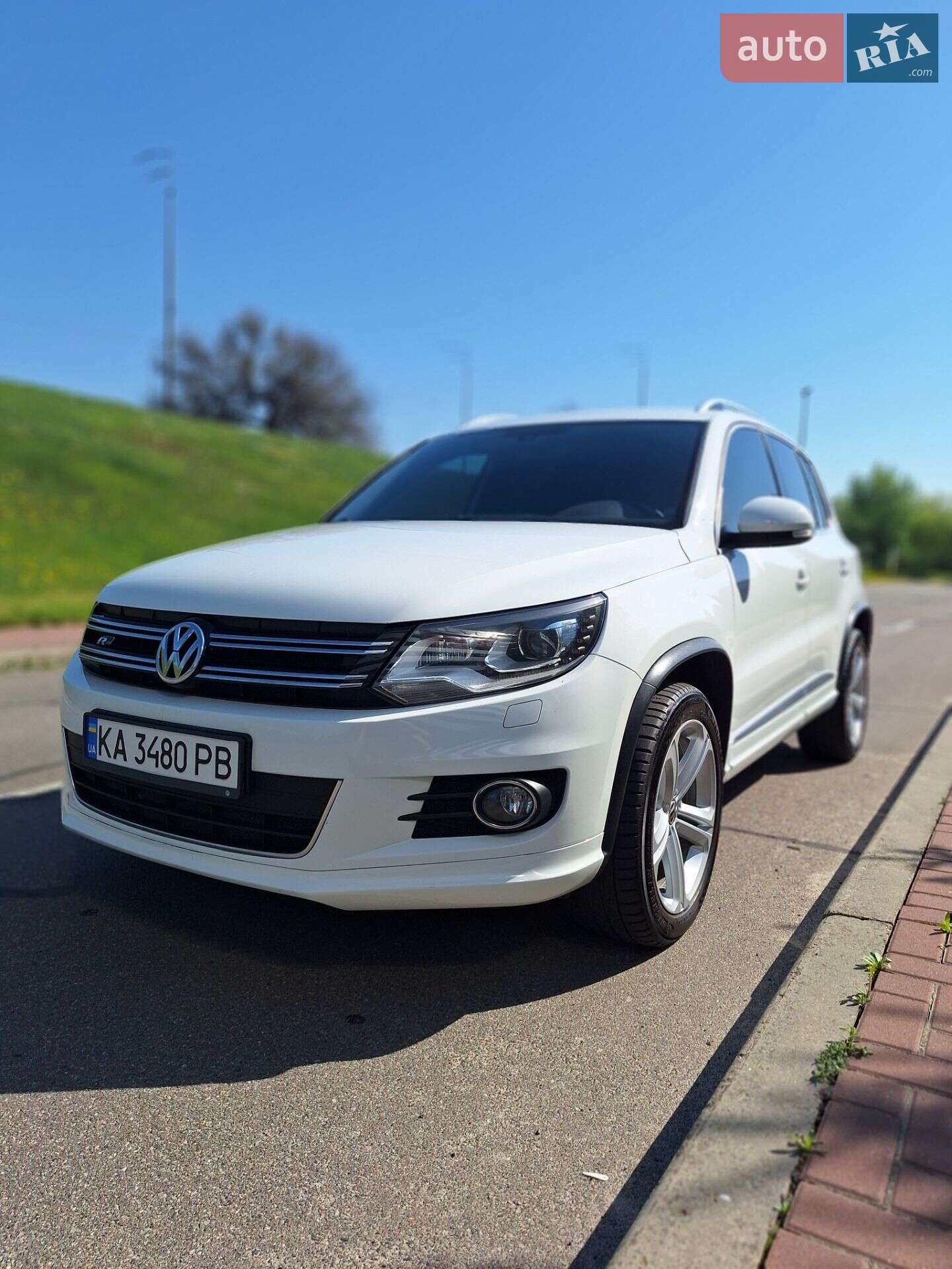 VOLKSWAGEN TIGUAN 2014