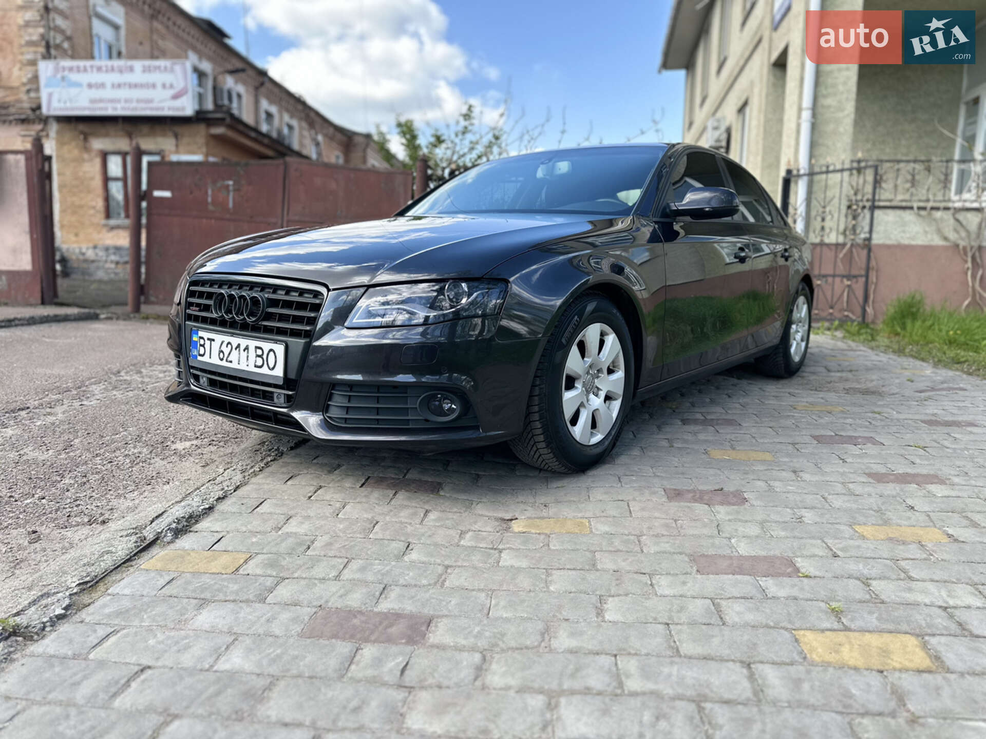 AUDI A4 2011