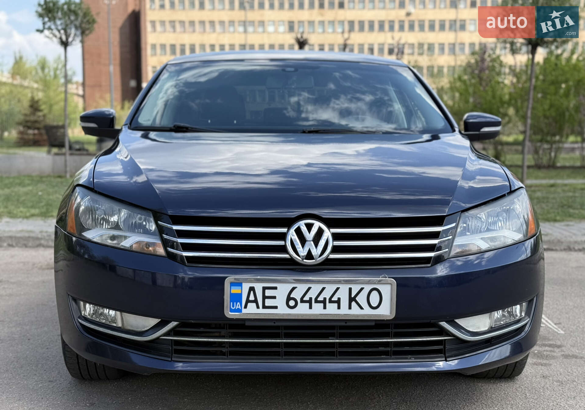 VOLKSWAGEN PASSAT 2014