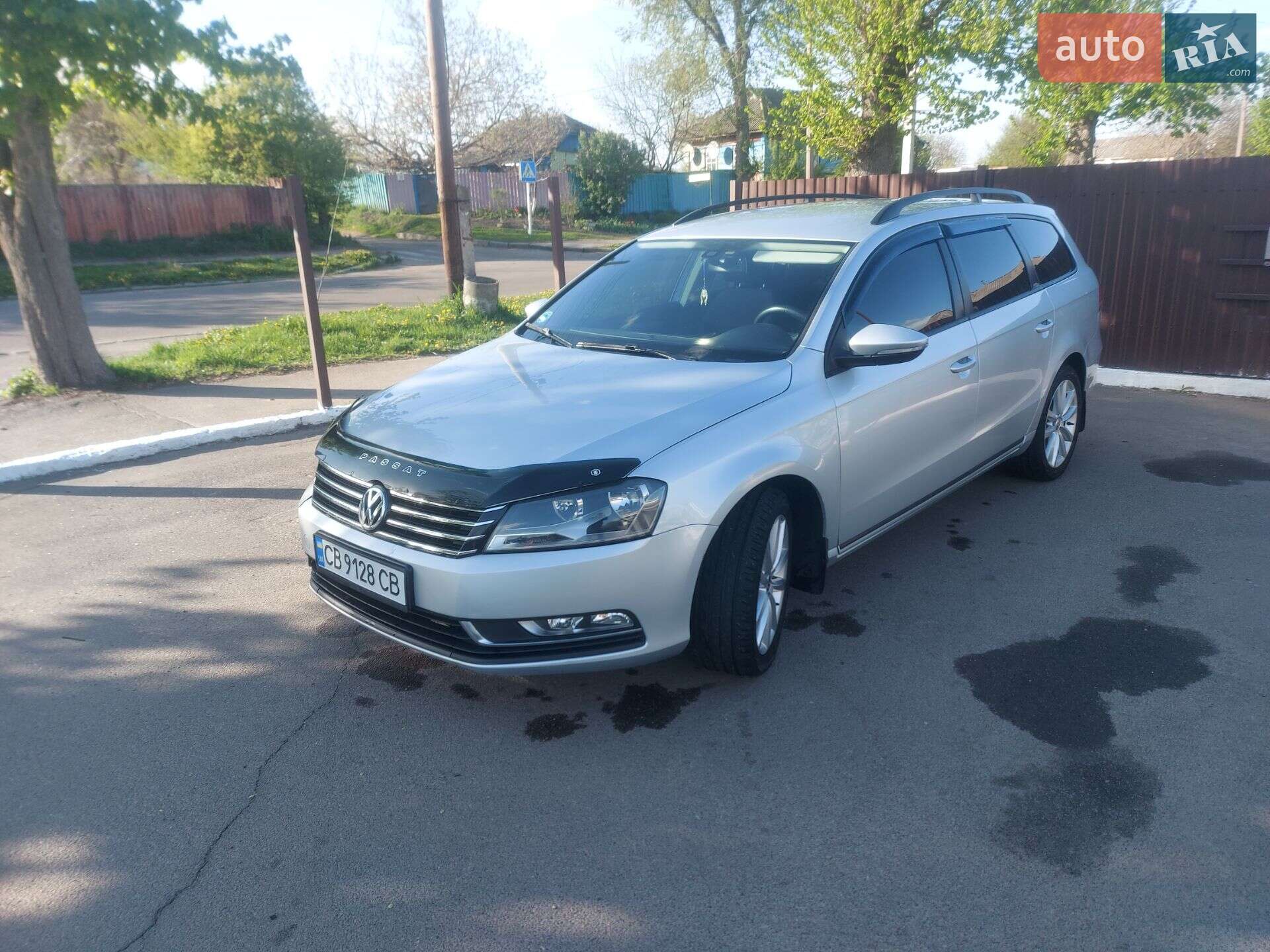 VOLKSWAGEN PASSAT 2012