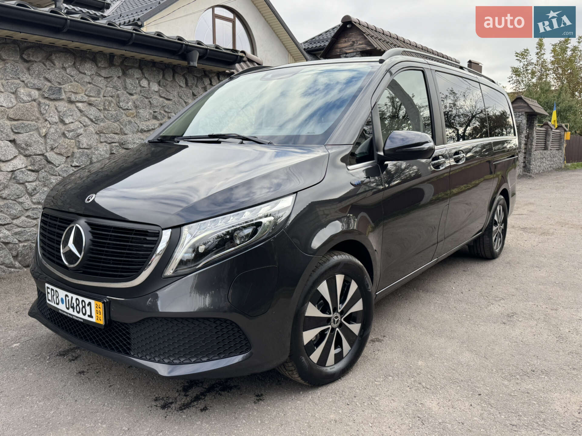 MERCEDES-BENZ EQV 300 2021