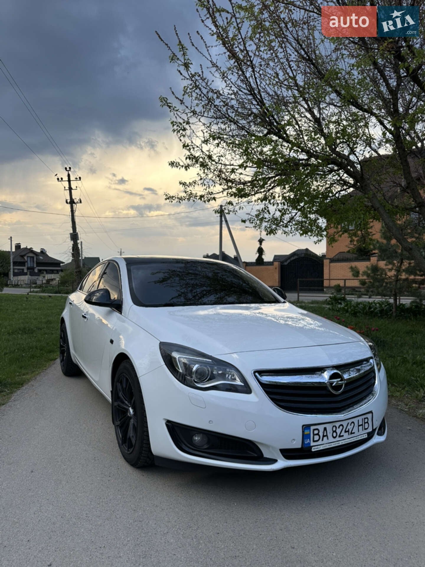 Головне фото звіту автомобіля OPEL INSIGNIA 2015