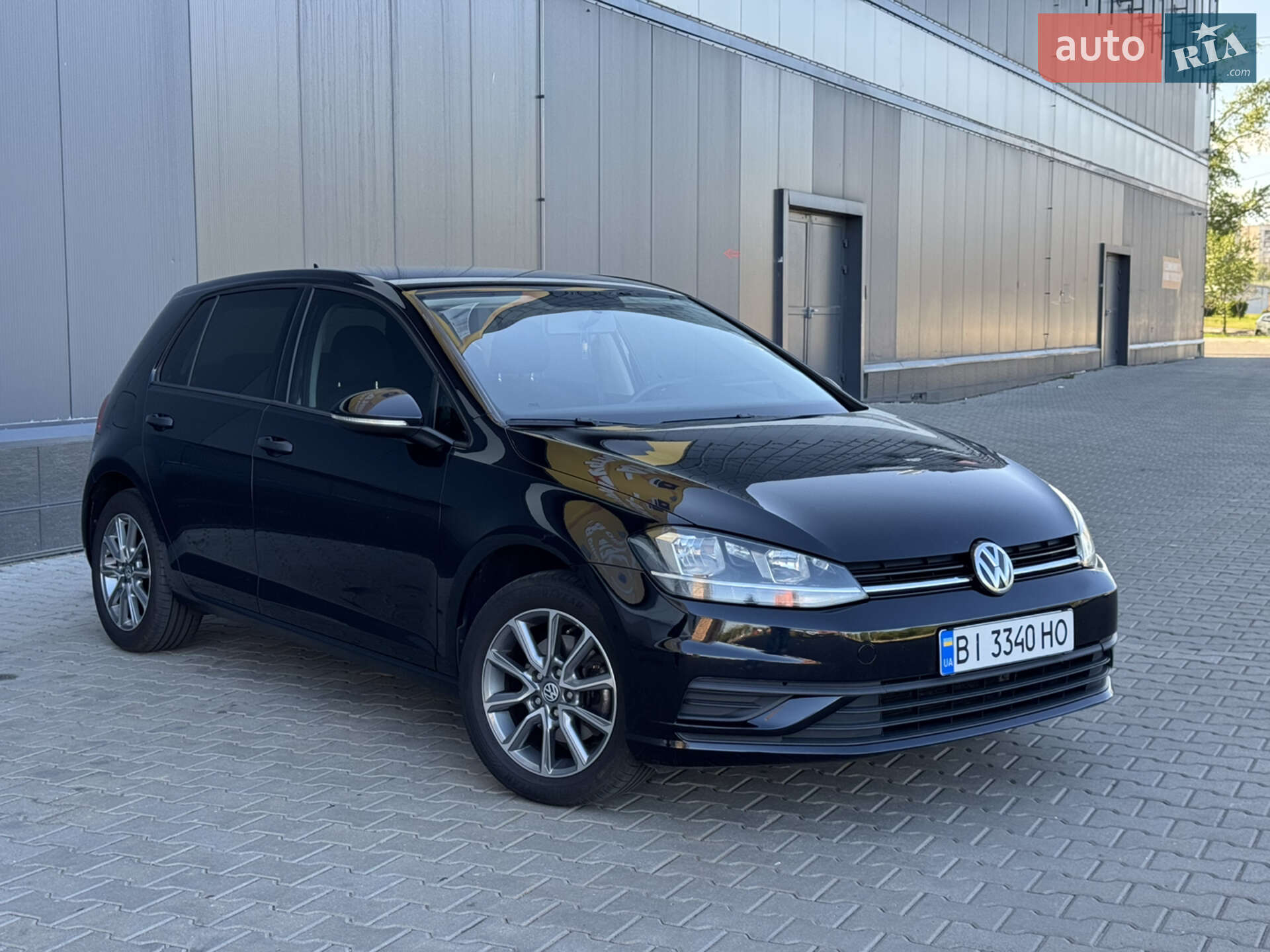 VOLKSWAGEN GOLF 2017