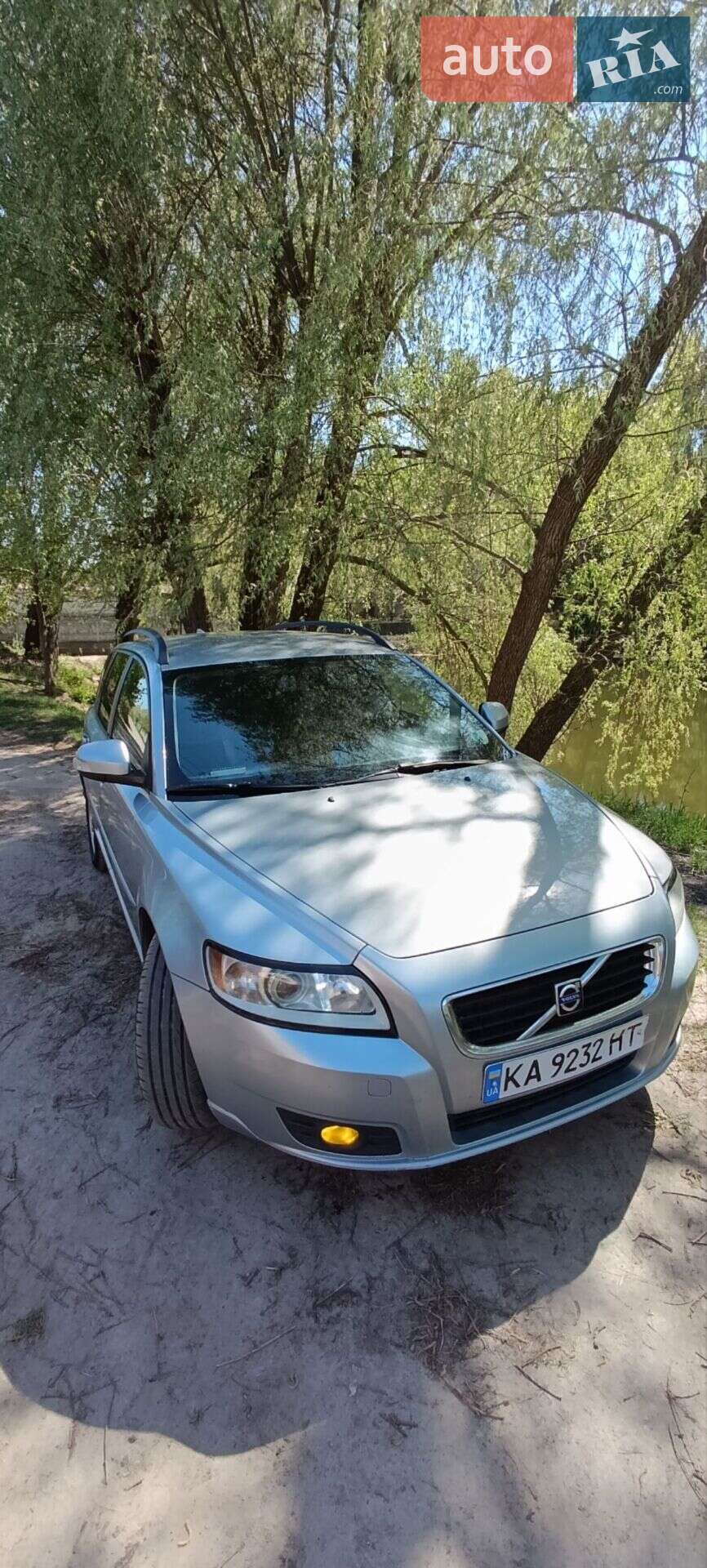 Головне фото звіту автомобіля VOLVO V50 2009