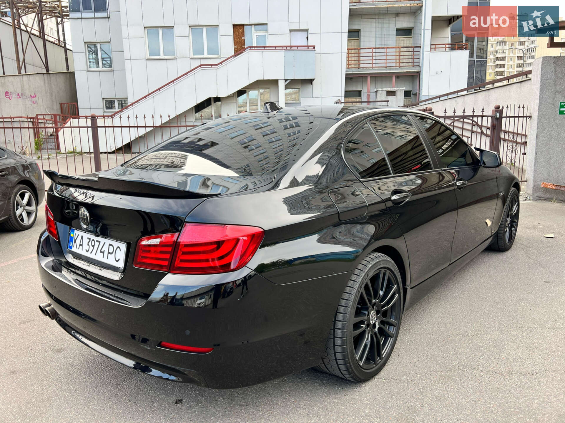 BMW 520I 2011
