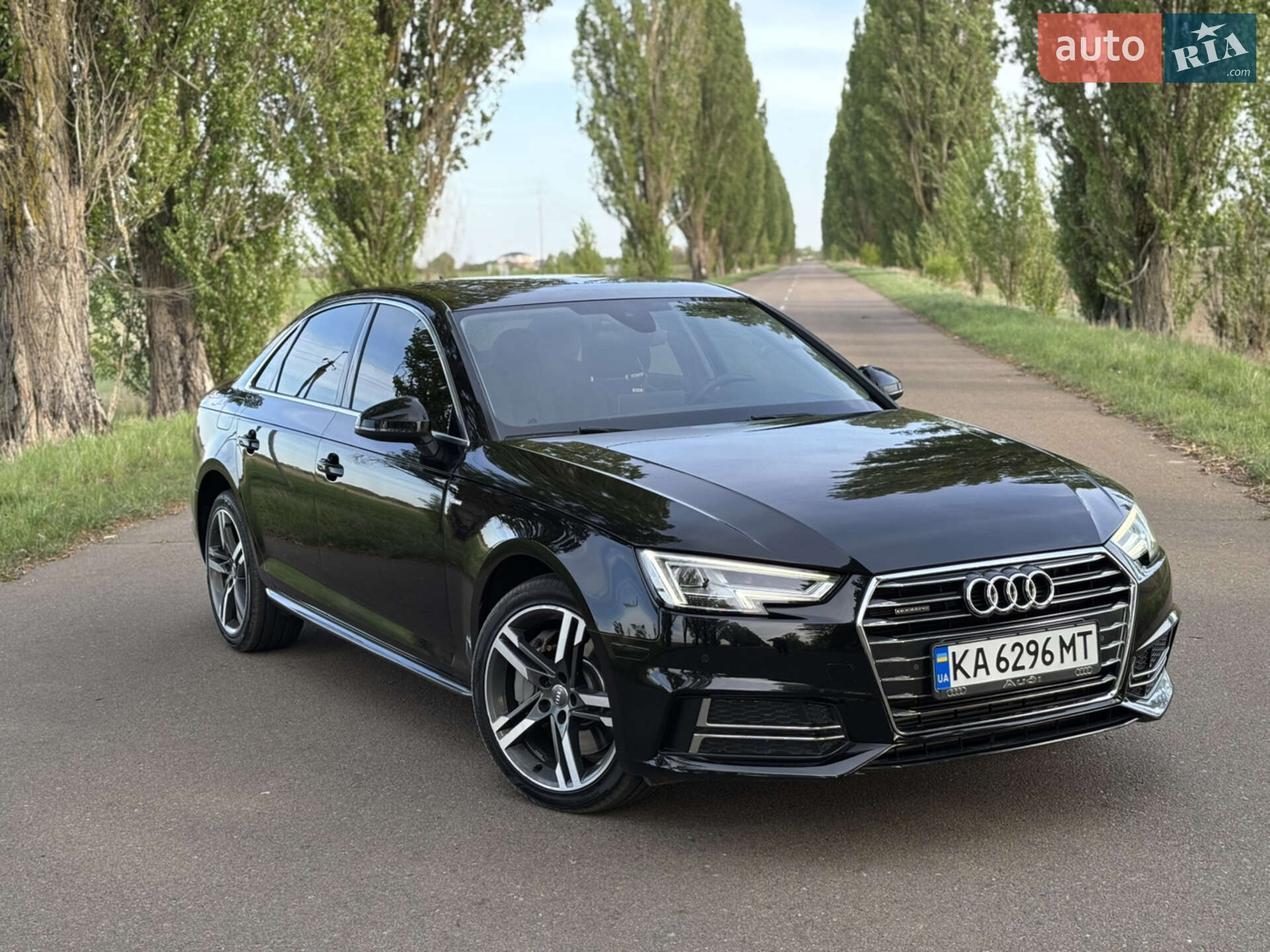 AUDI A4 2015
