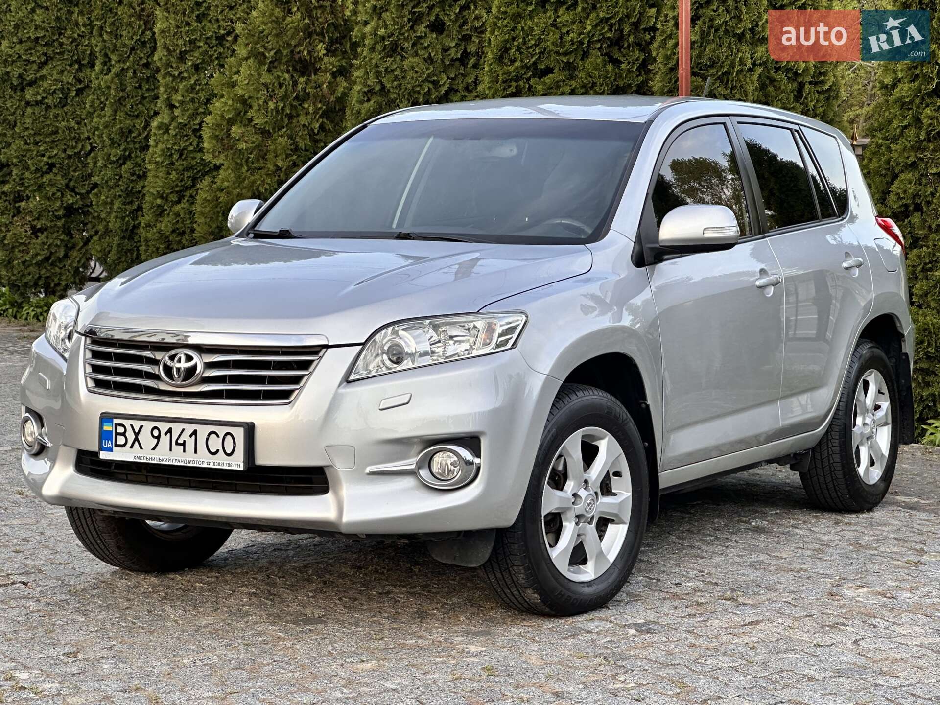 TOYOTA RAV4 2011