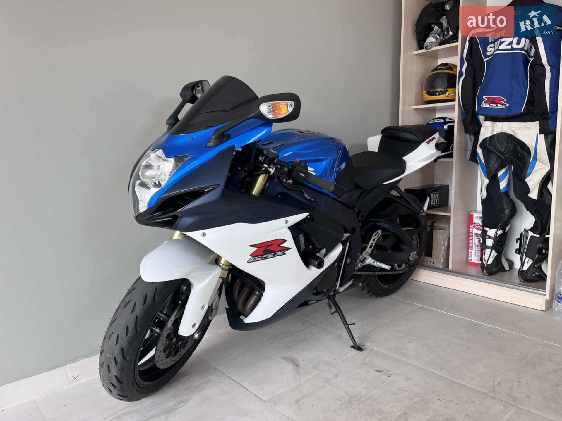 SUZUKI GSX-R750 2011
