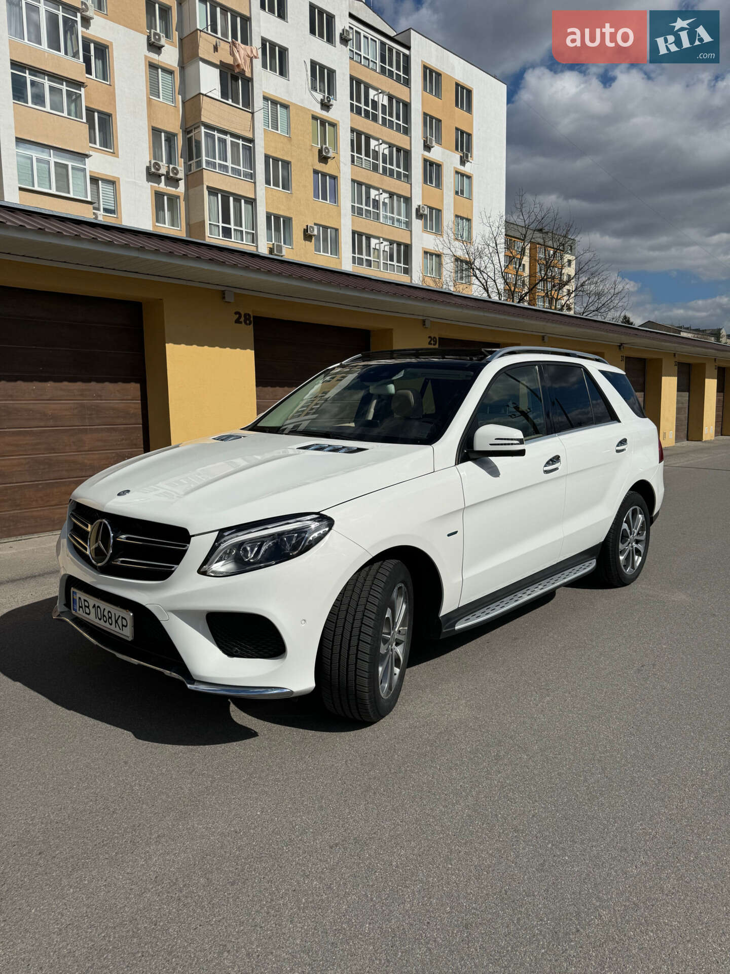 MERCEDES-BENZ GLE 550E 2016