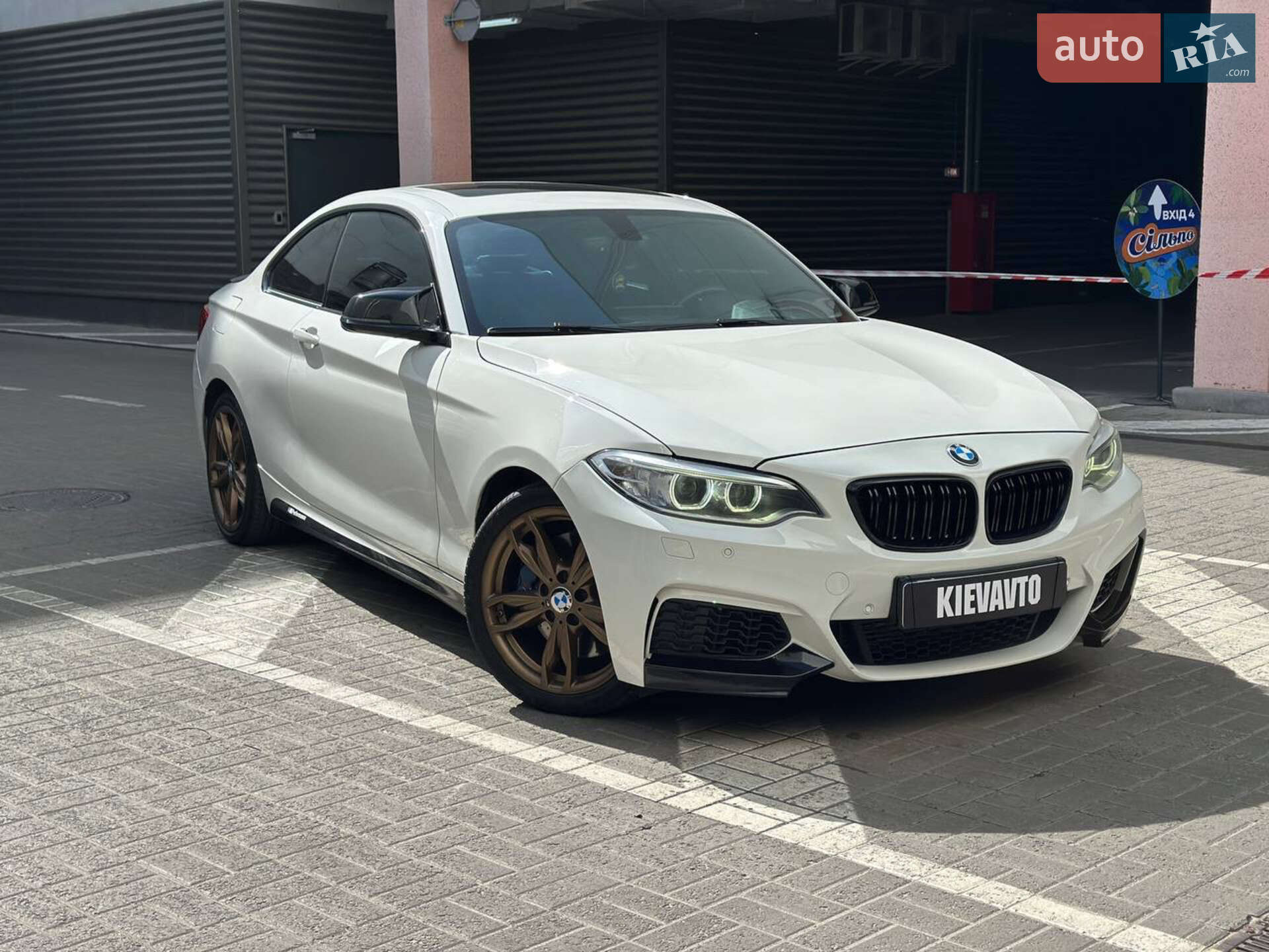 BMW M235I 2016