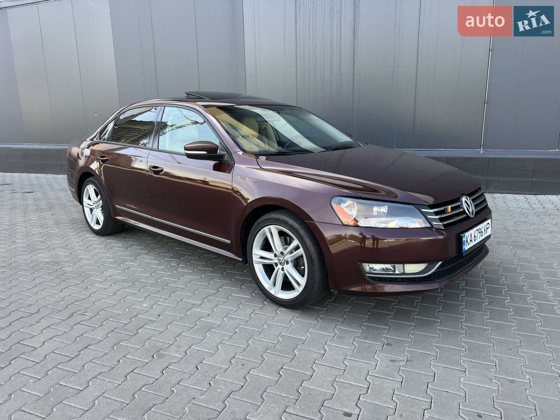 VOLKSWAGEN PASSAT 2013