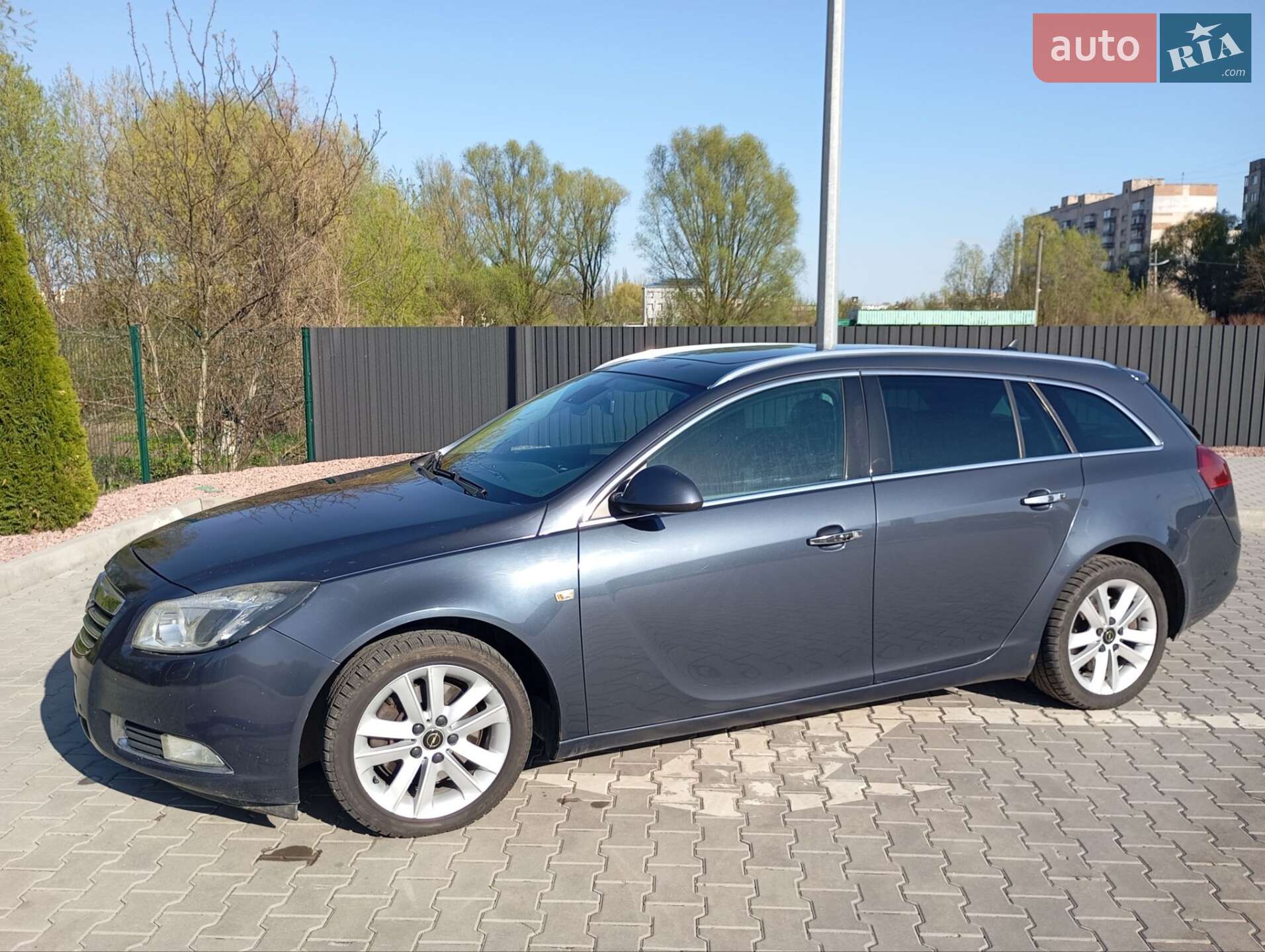 OPEL INSIGNIA