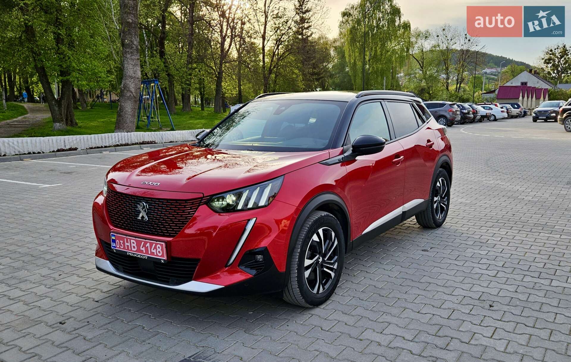 PEUGEOT E2008 2020