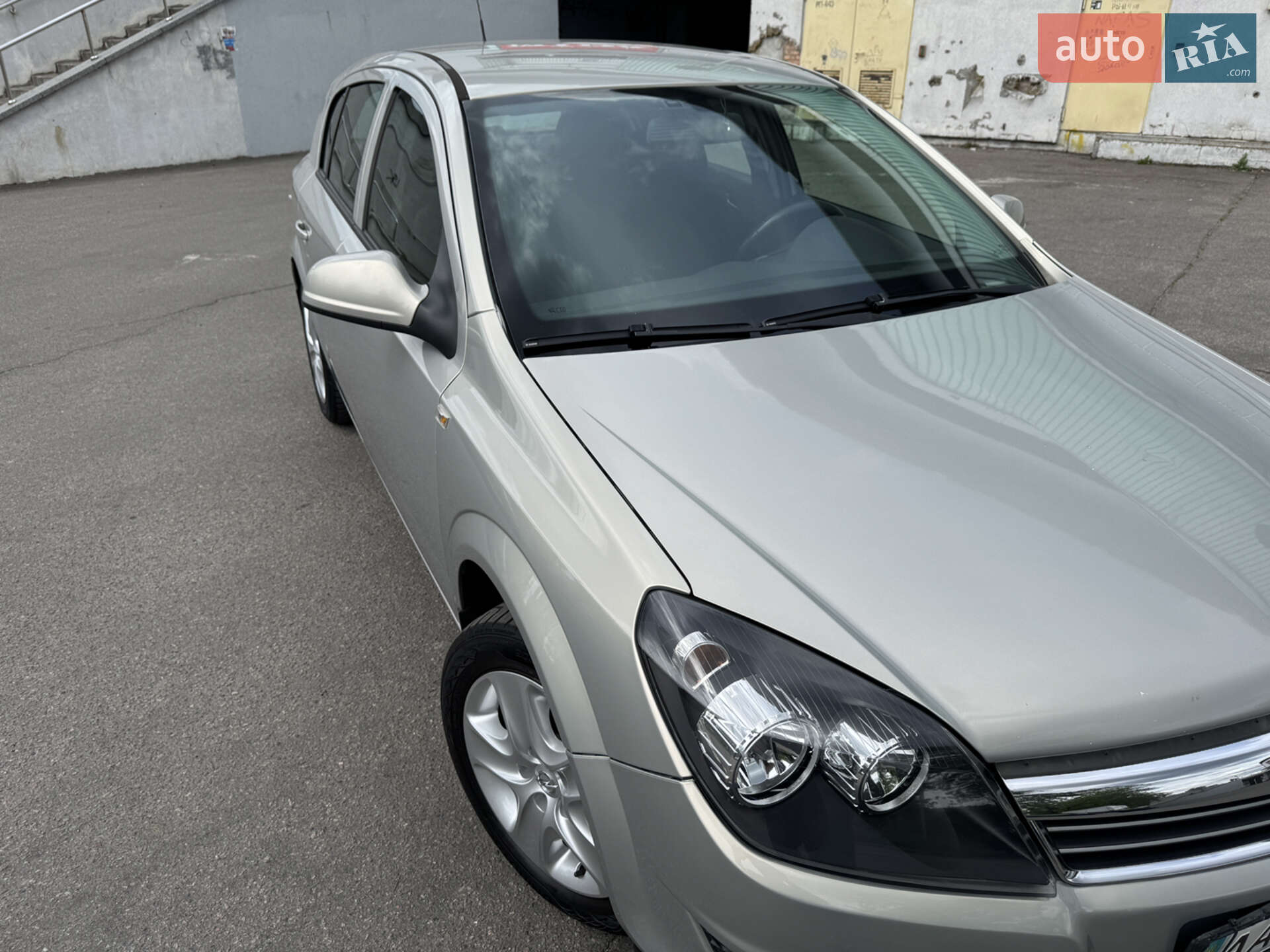 OPEL ASTRA 2011