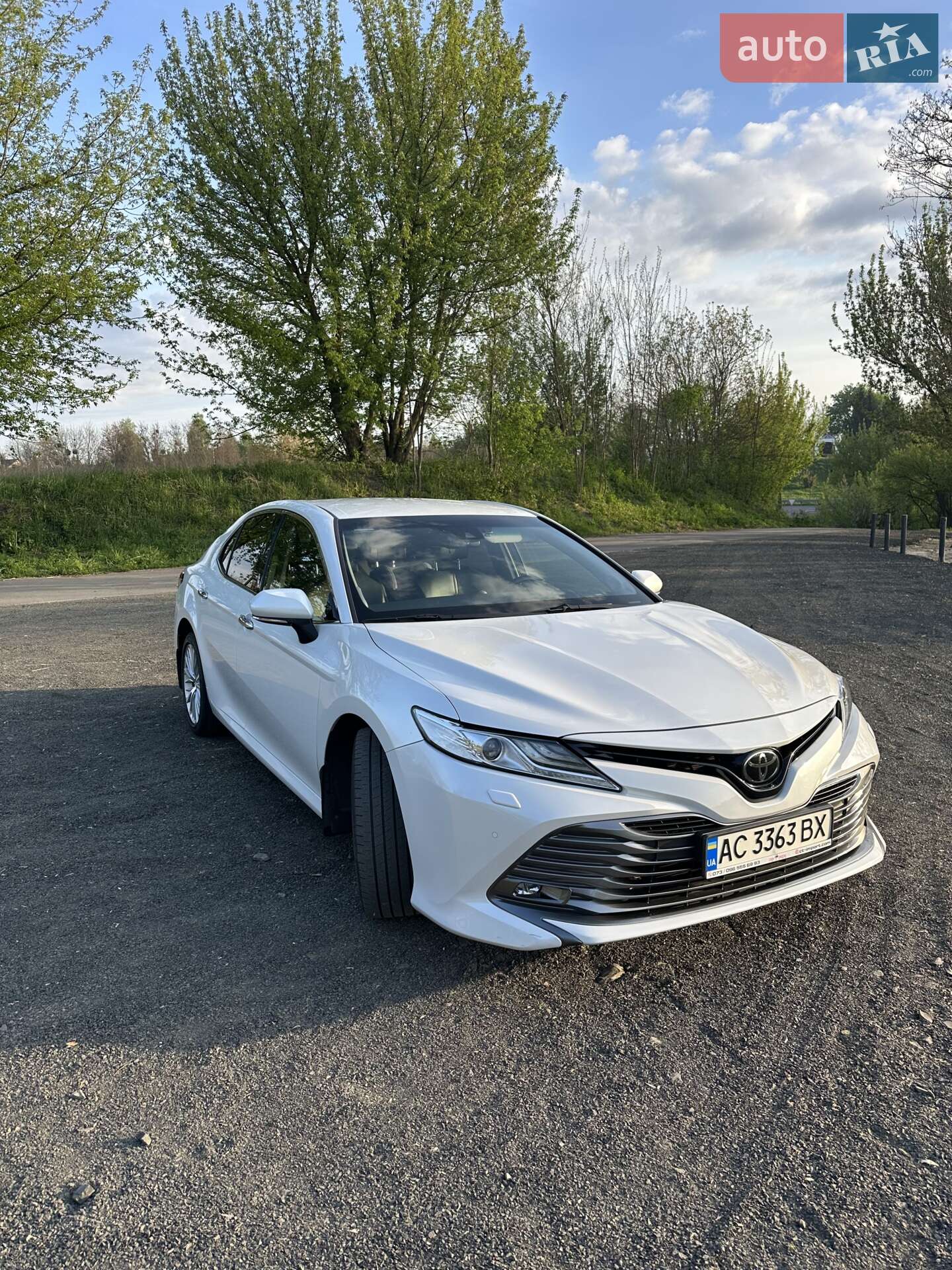 TOYOTA CAMRY
