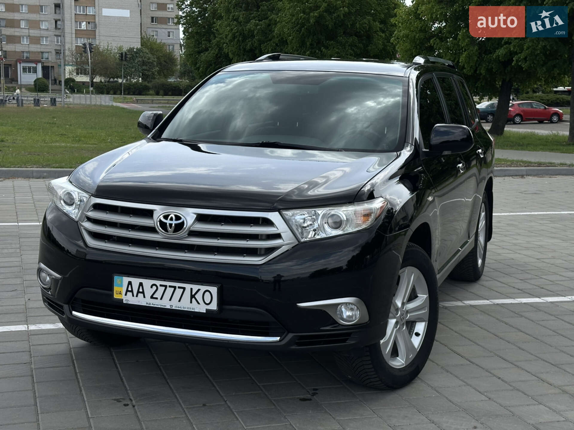 TOYOTA HIGHLANDER 2011