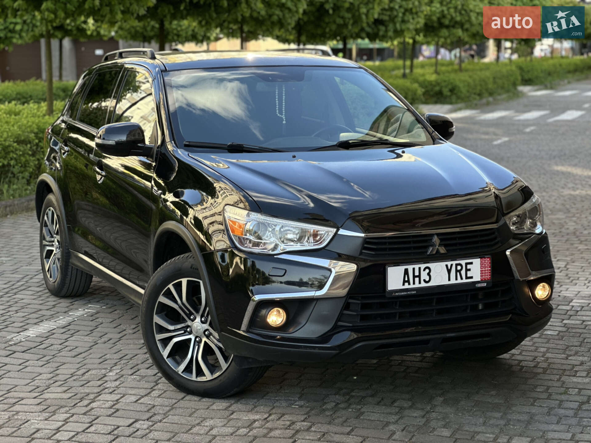 MITSUBISHI ASX 2017