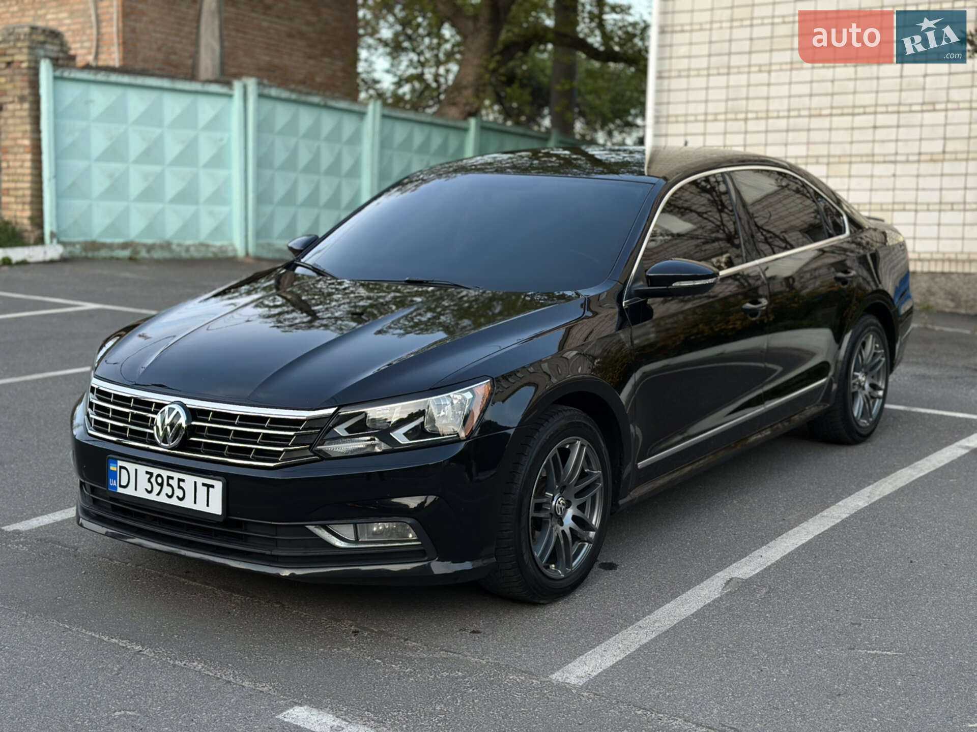 VOLKSWAGEN PASSAT 2016