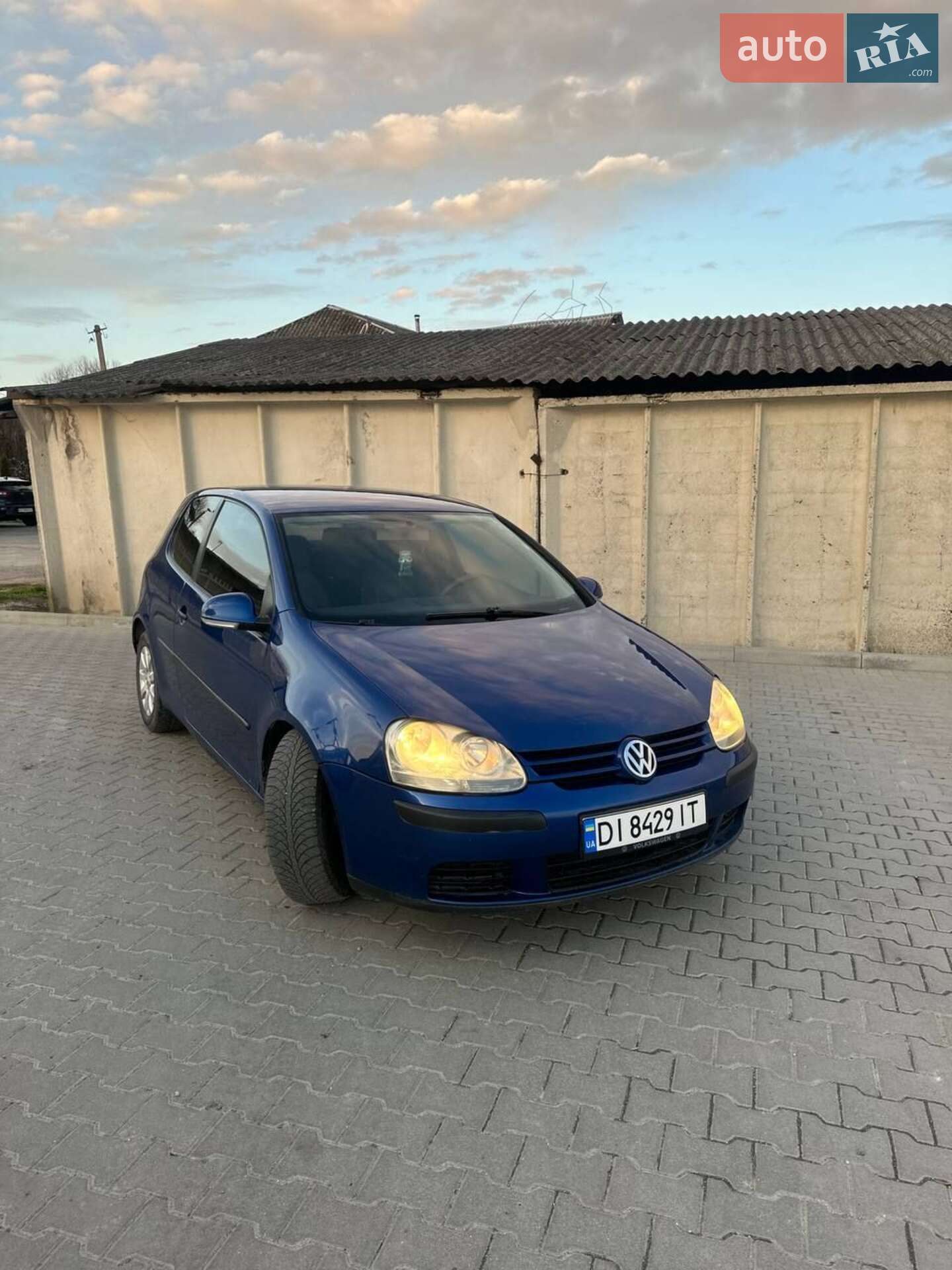 VOLKSWAGEN GOLF 2005