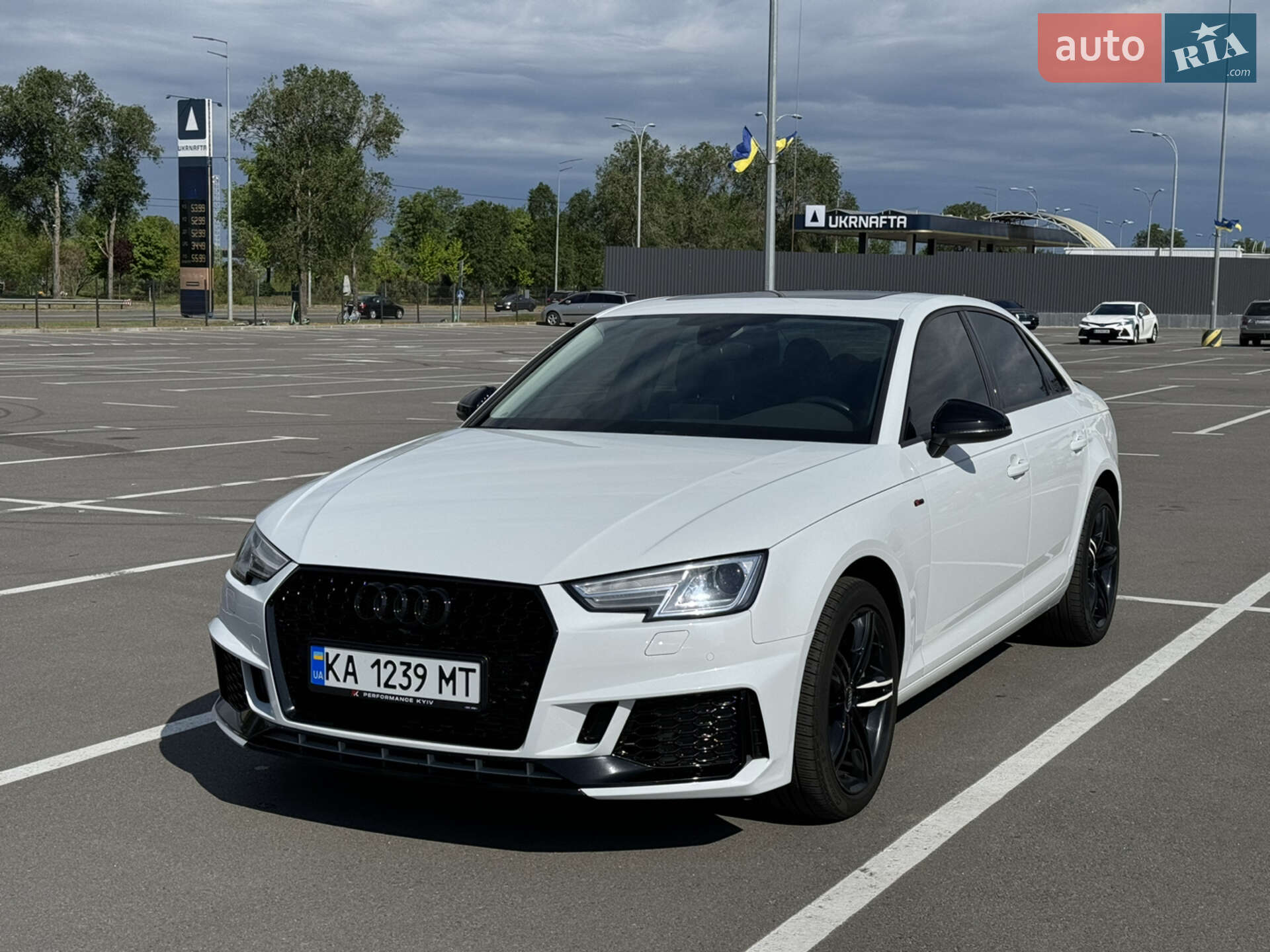 AUDI A4