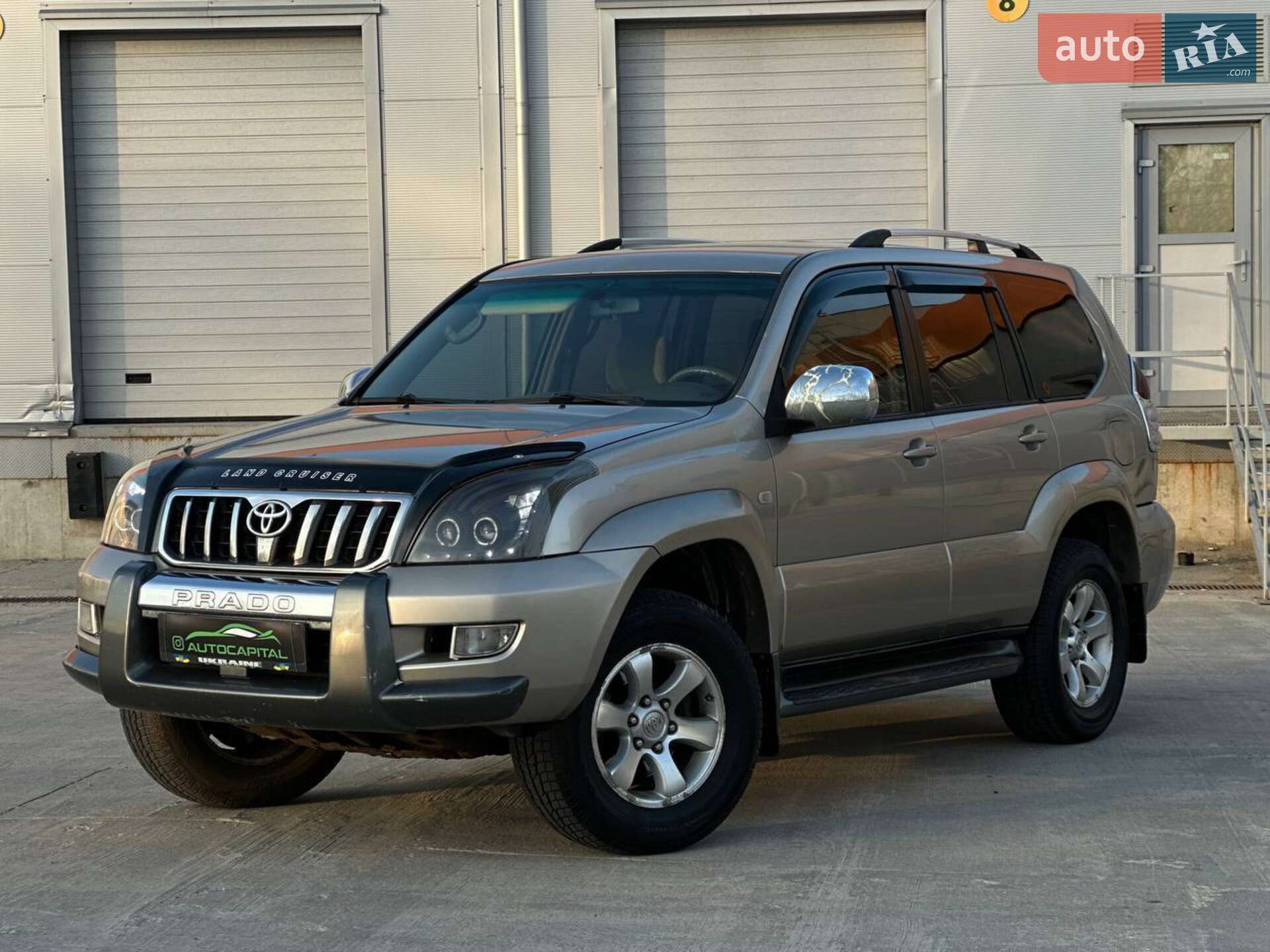TOYOTA LAND CRUISER 2004