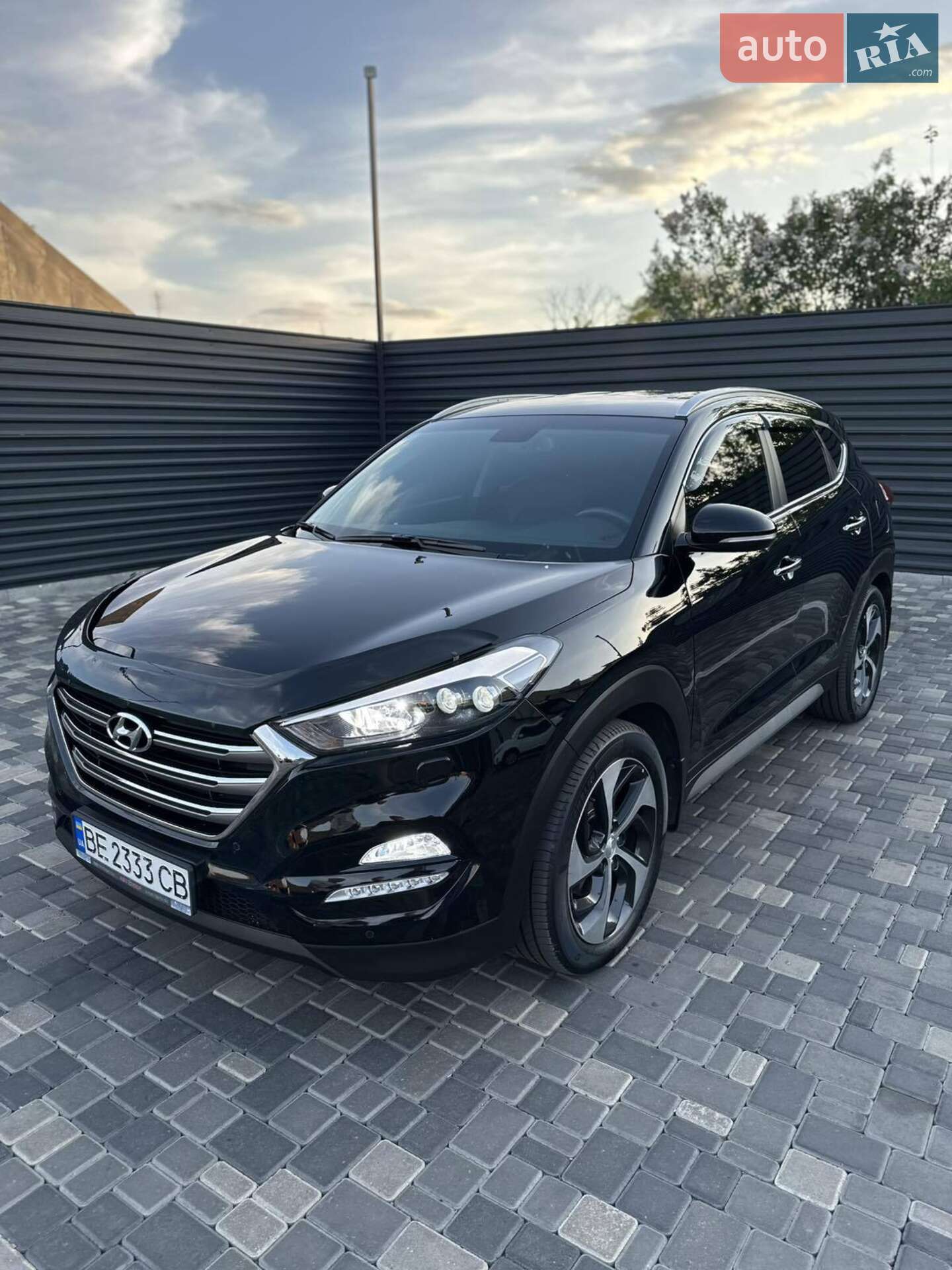 Головне фото звіту автомобіля HYUNDAI TUCSON 2018