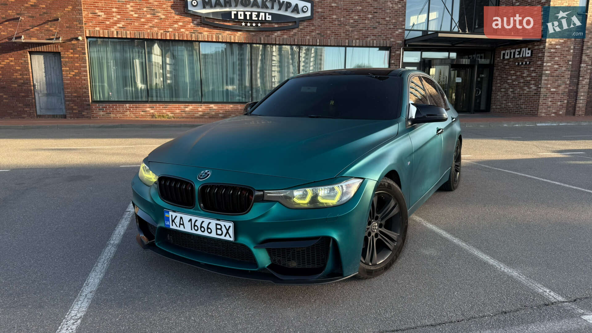 Головне фото звіту автомобіля BMW 328I 2016