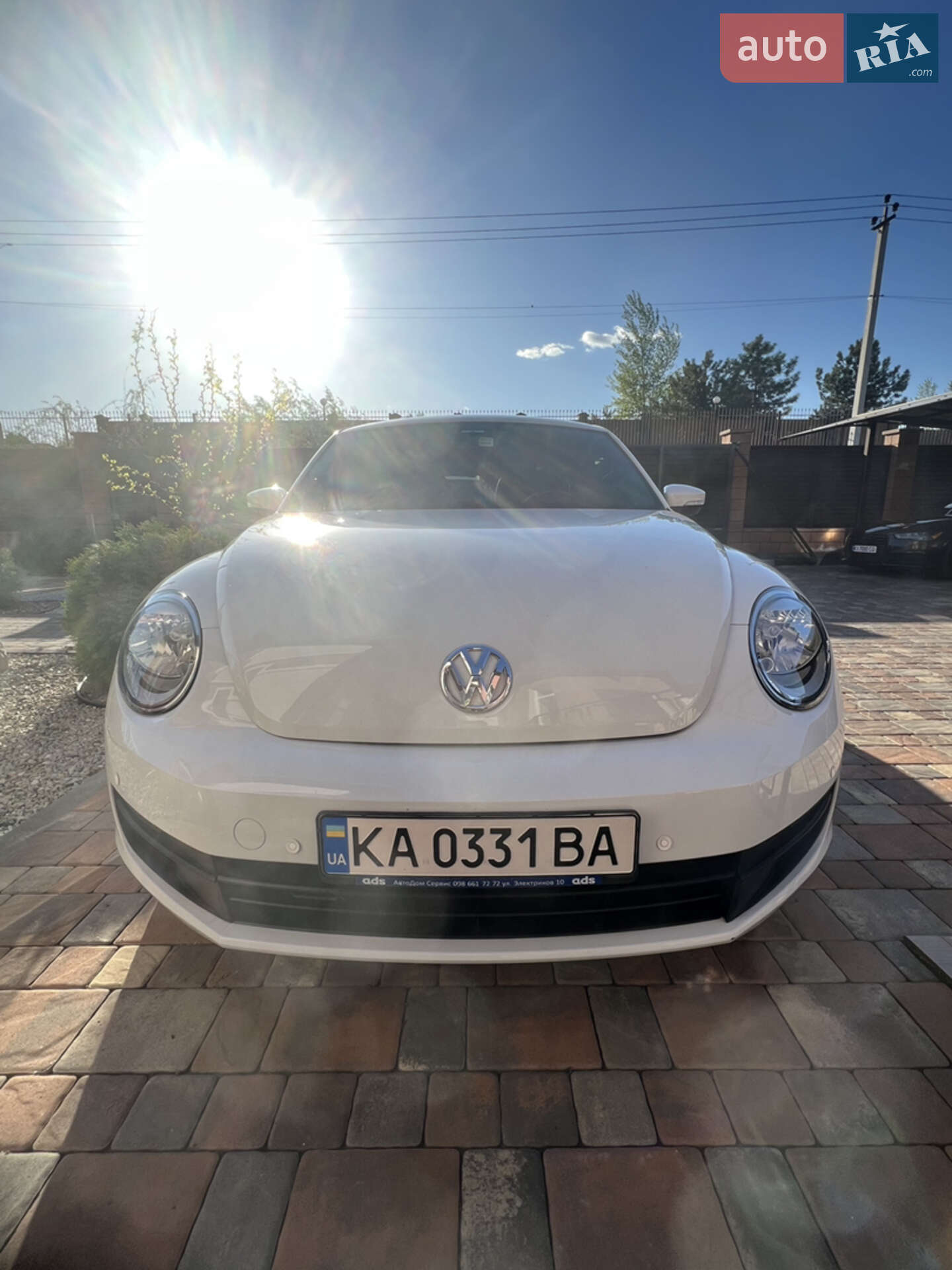 VOLKSWAGEN BEETLE 2015