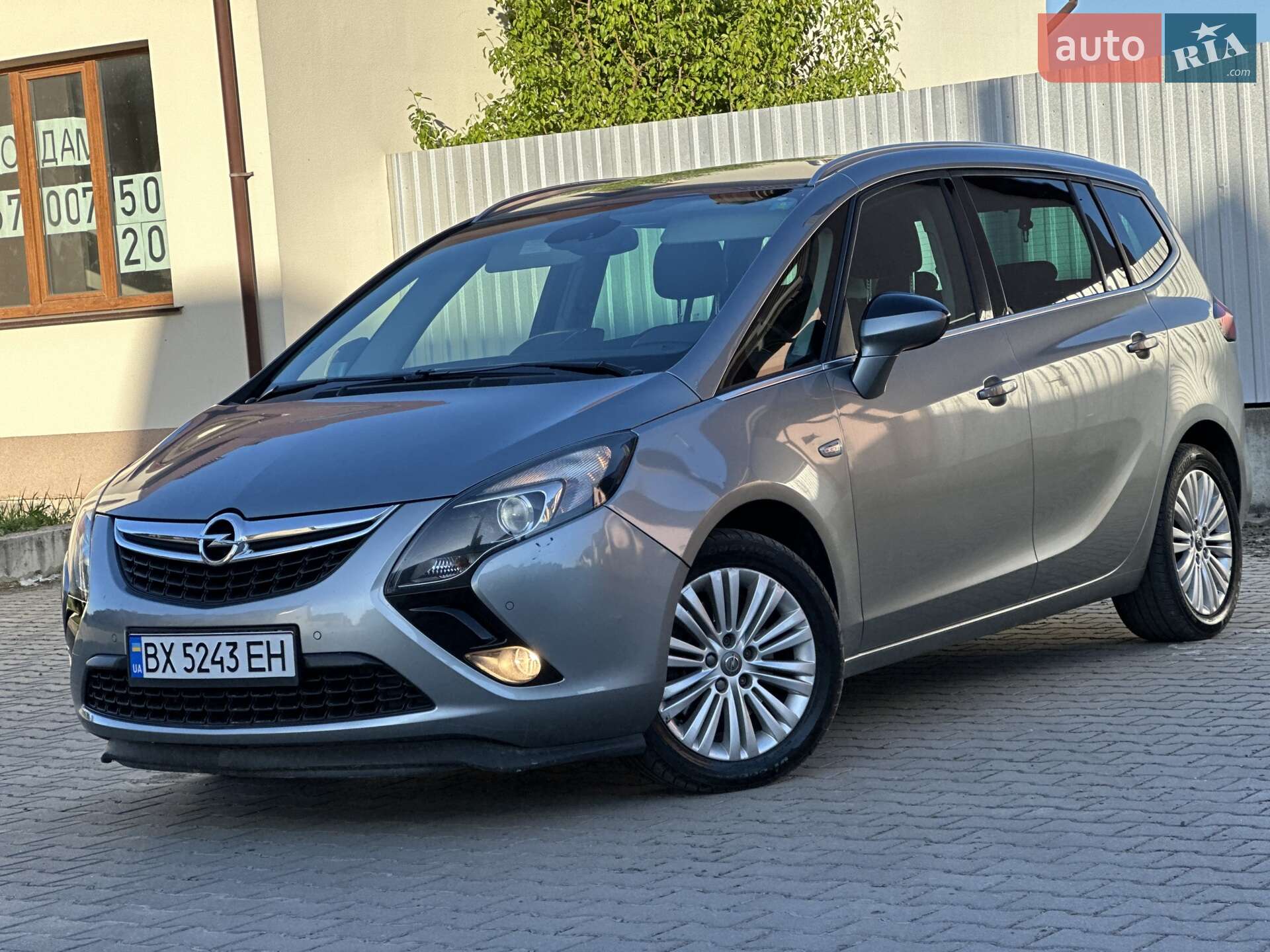 OPEL ZAFIRA 2014