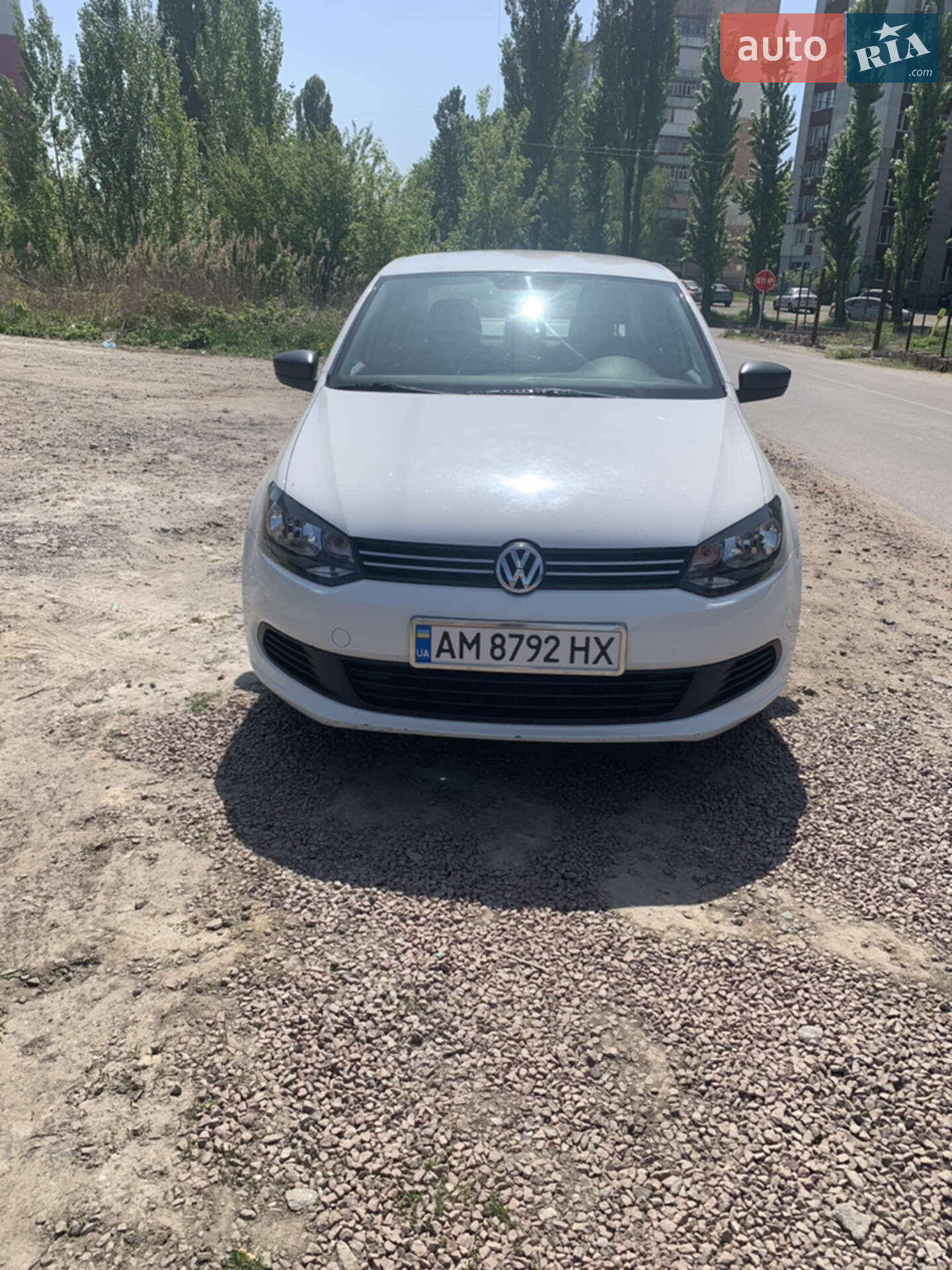 VOLKSWAGEN POLO 2012