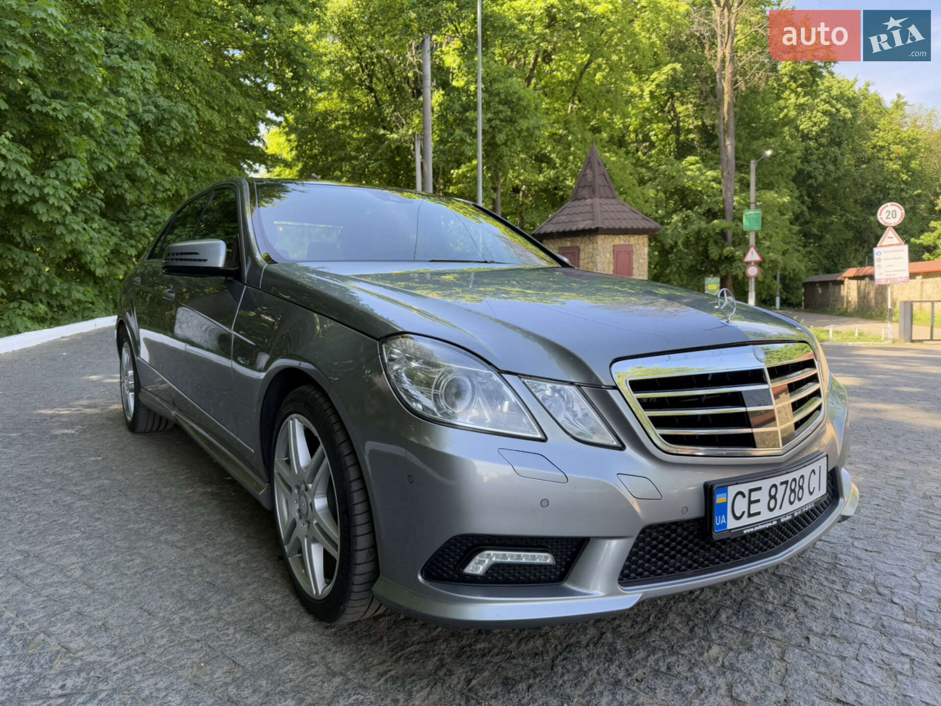 MERCEDES-BENZ E 350 2009