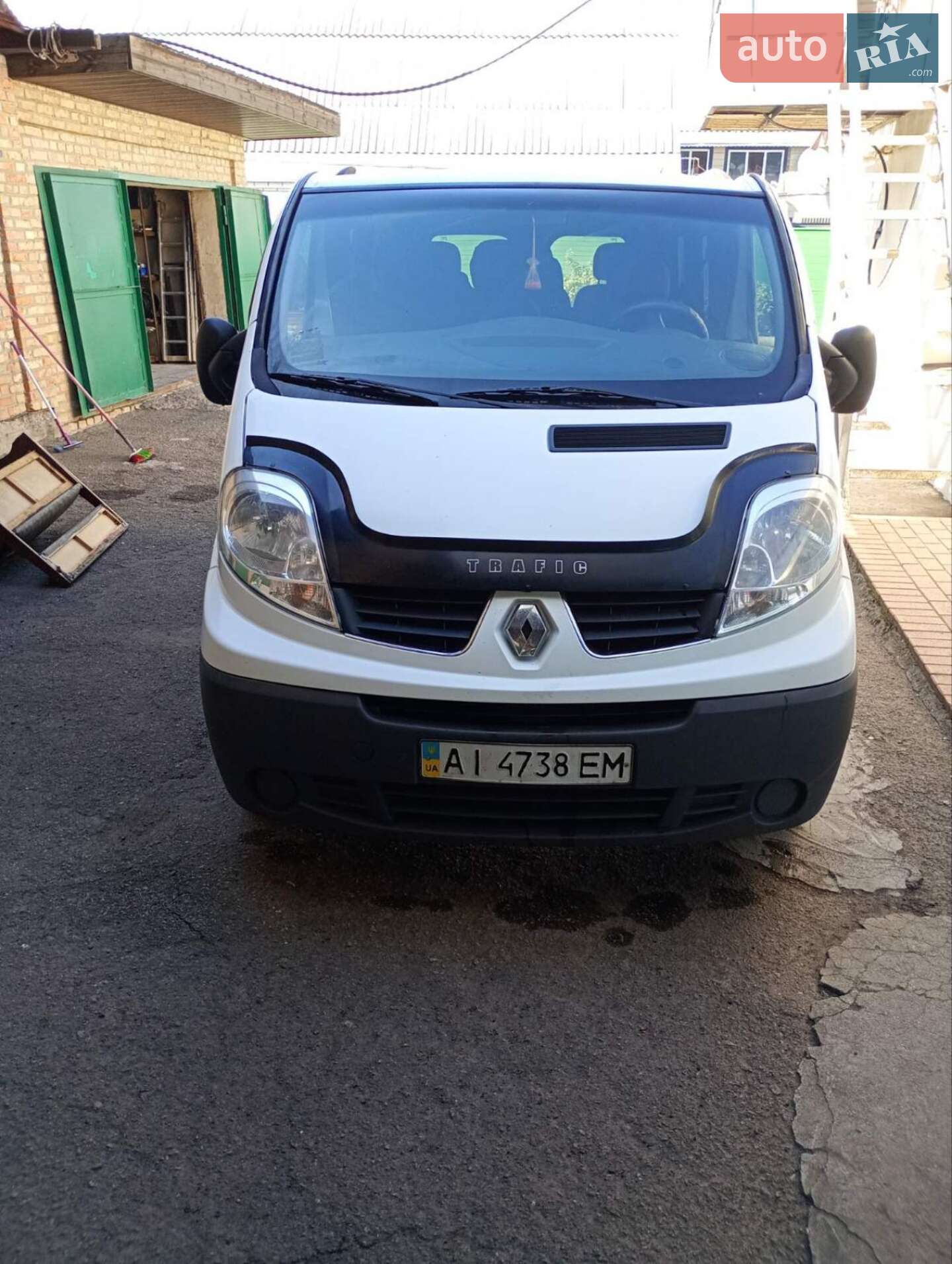 RENAULT TRAFIC 2011
