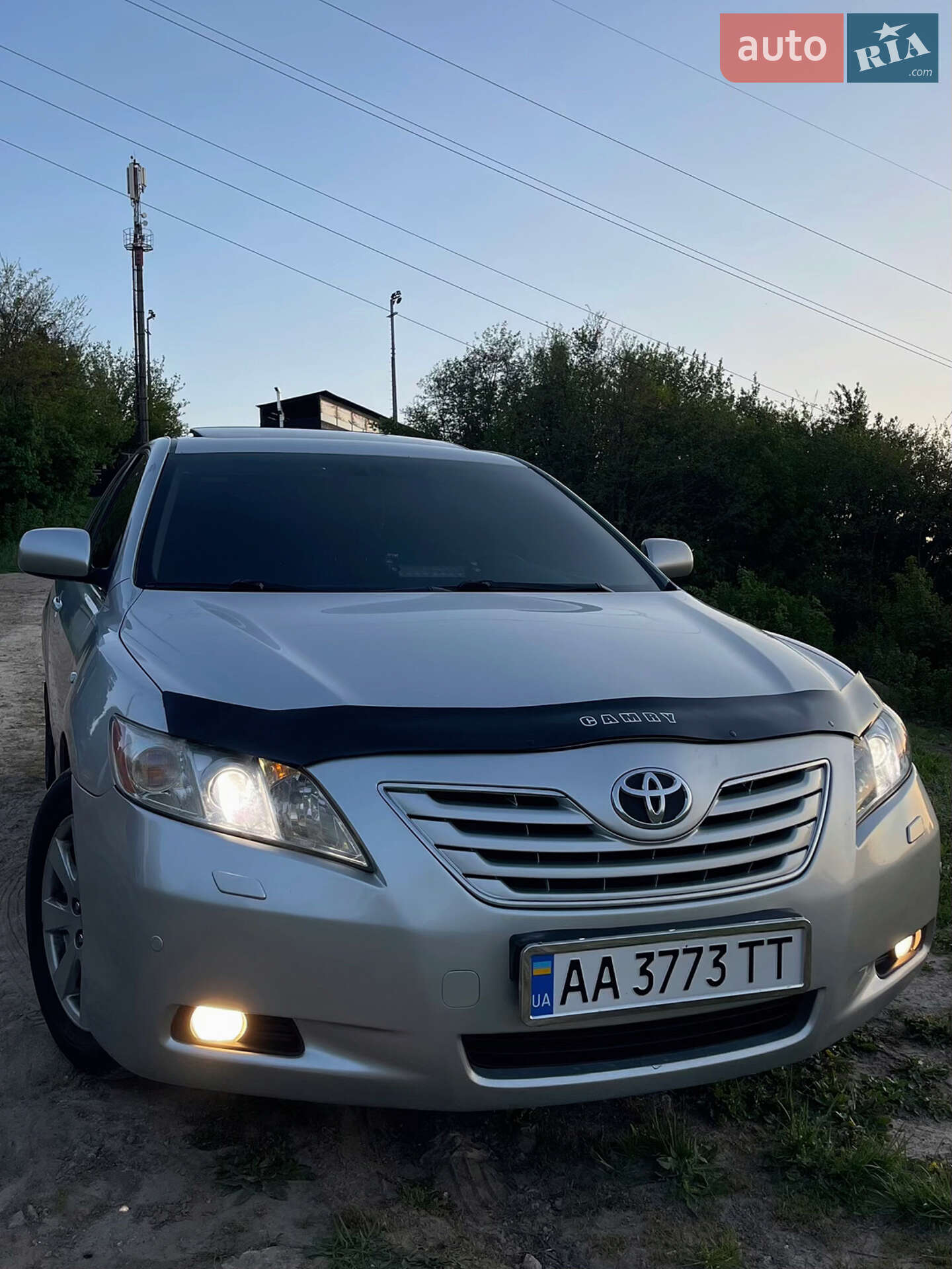 TOYOTA CAMRY