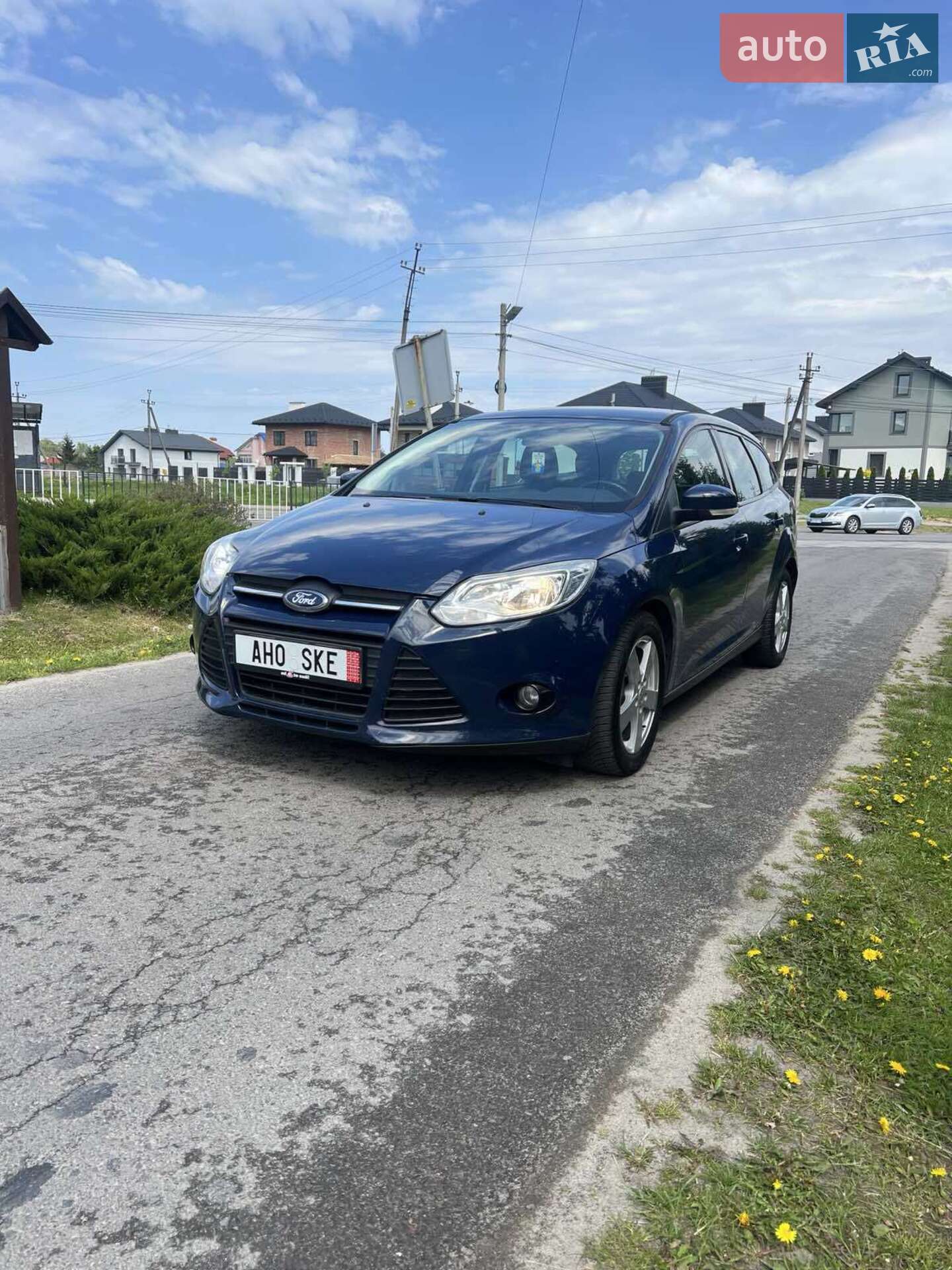 Головне фото звіту автомобіля FORD FOCUS 2011