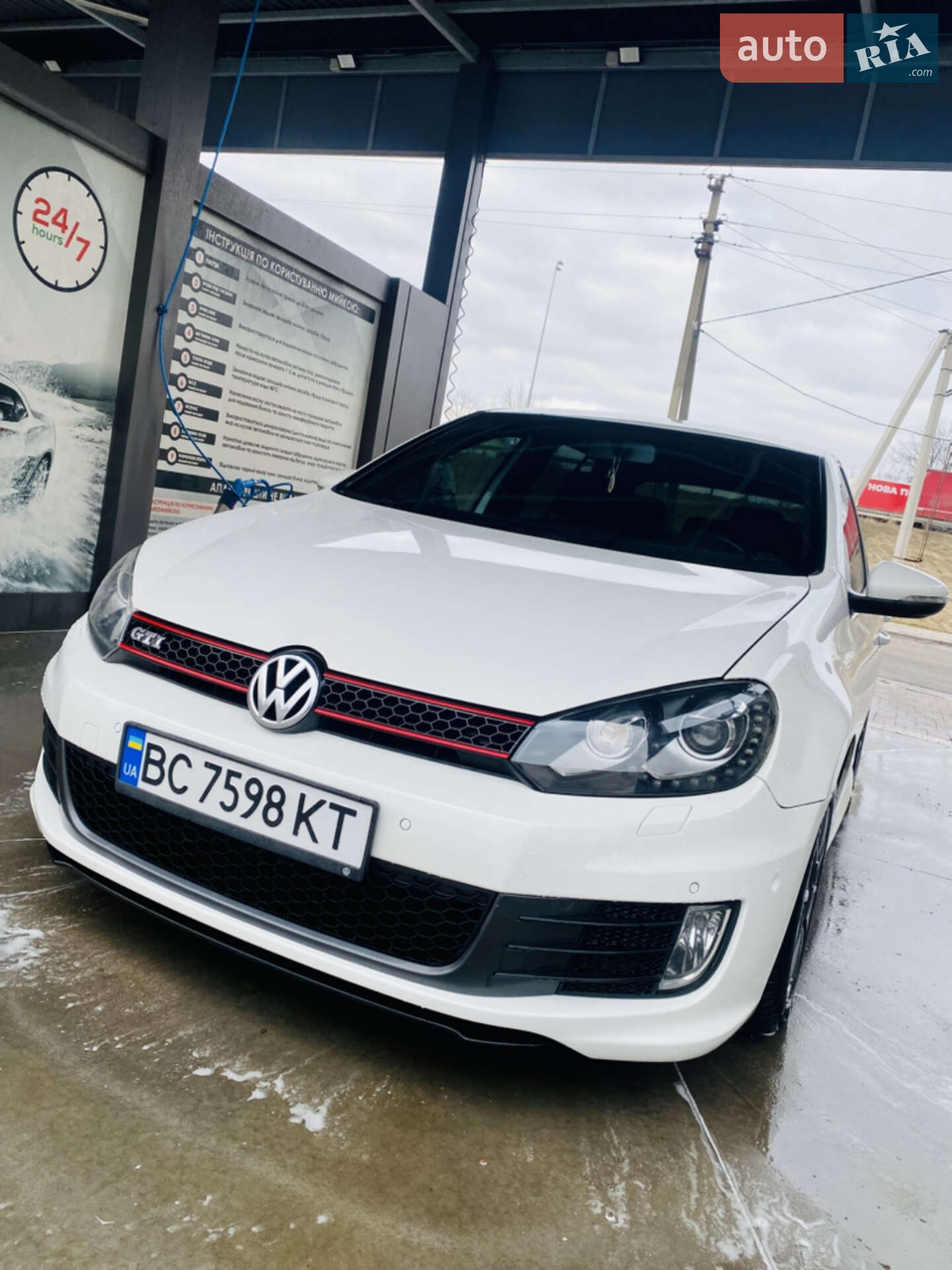VOLKSWAGEN GOLF GTI 2012
