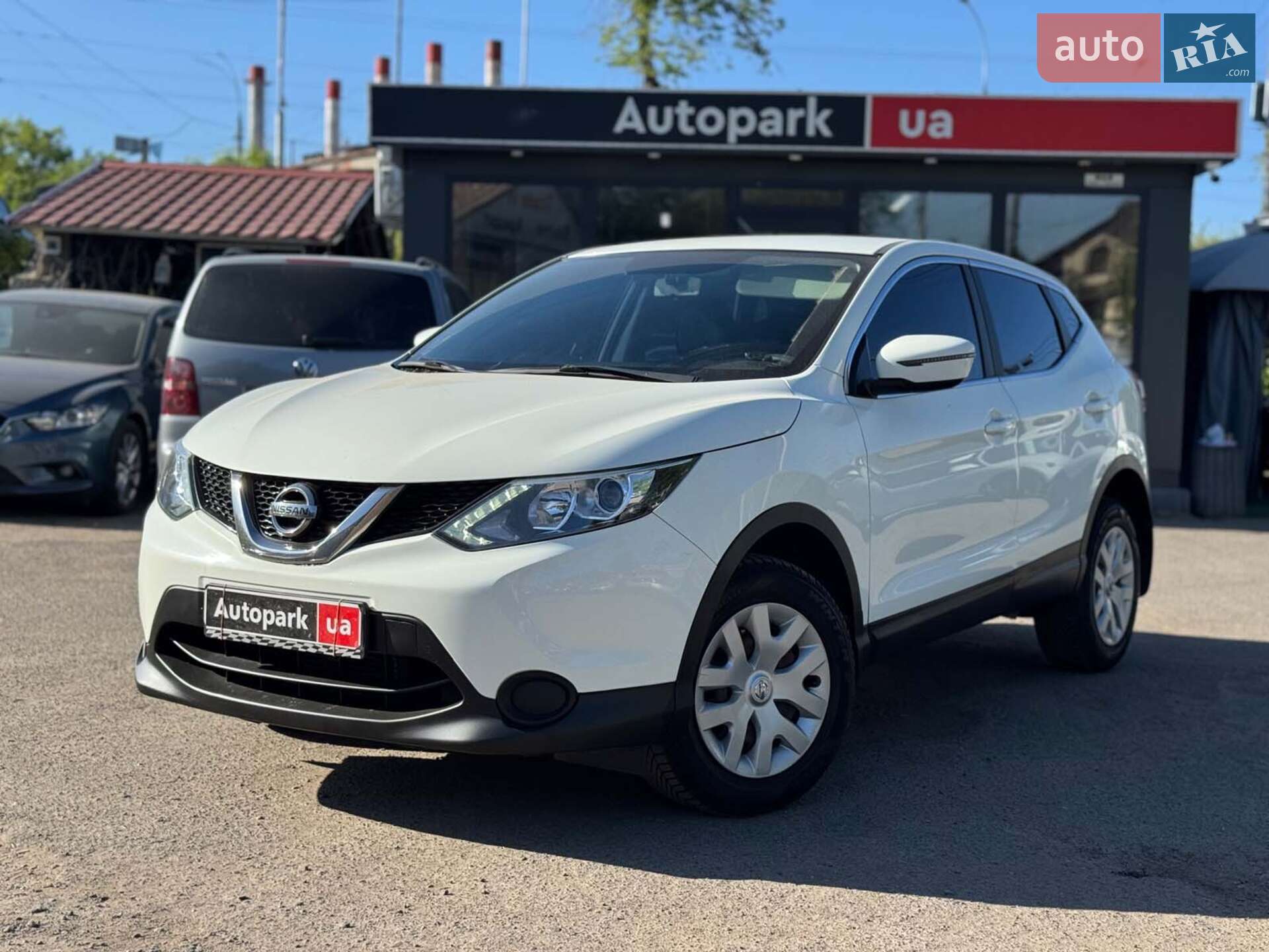 Головне фото звіту автомобіля NISSAN QASHQAI 2017