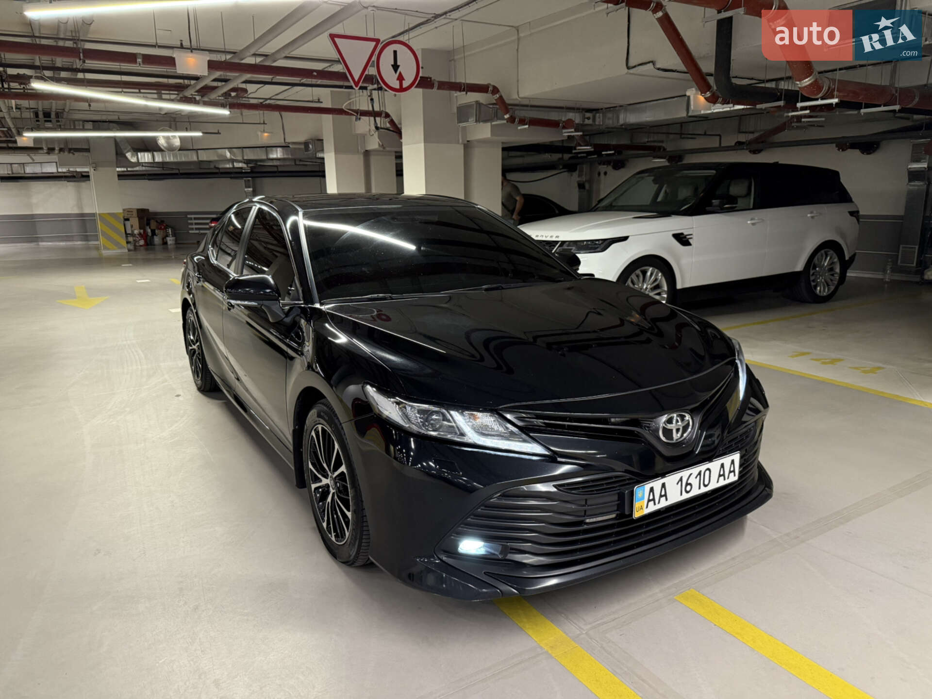TOYOTA CAMRY