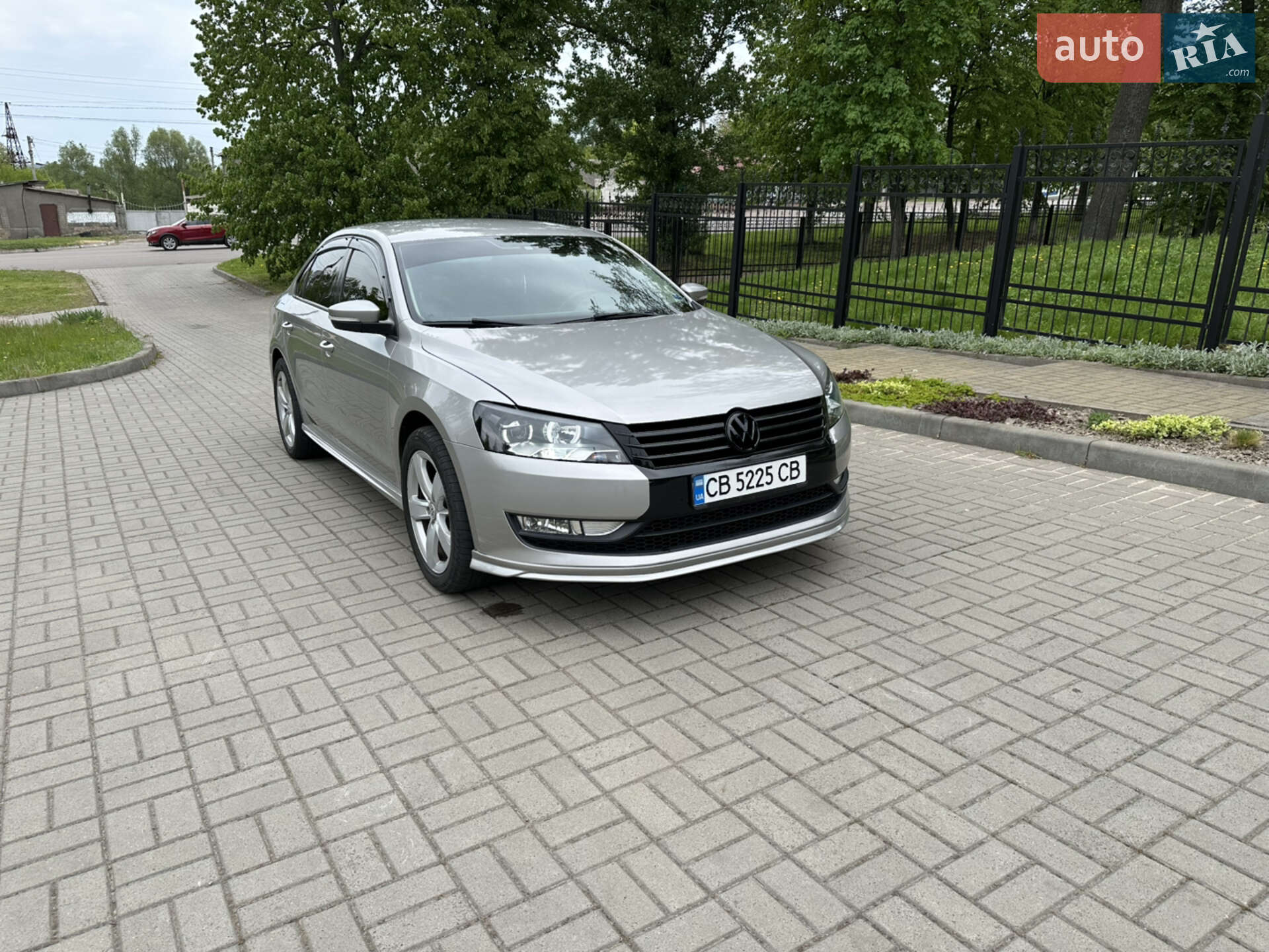VOLKSWAGEN PASSAT 2013