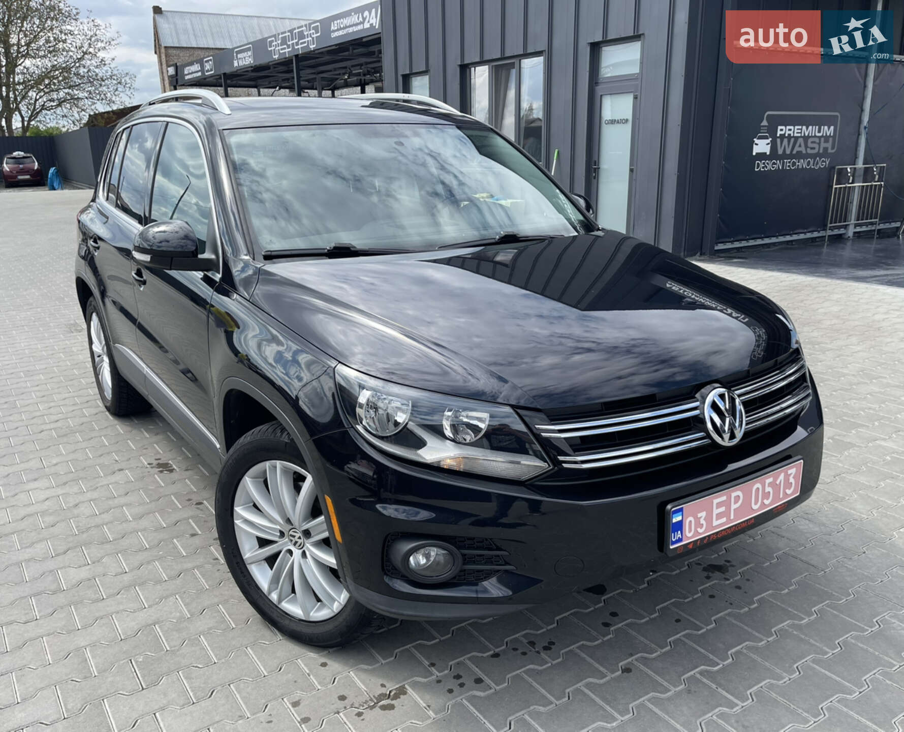 VOLKSWAGEN TIGUAN 2015
