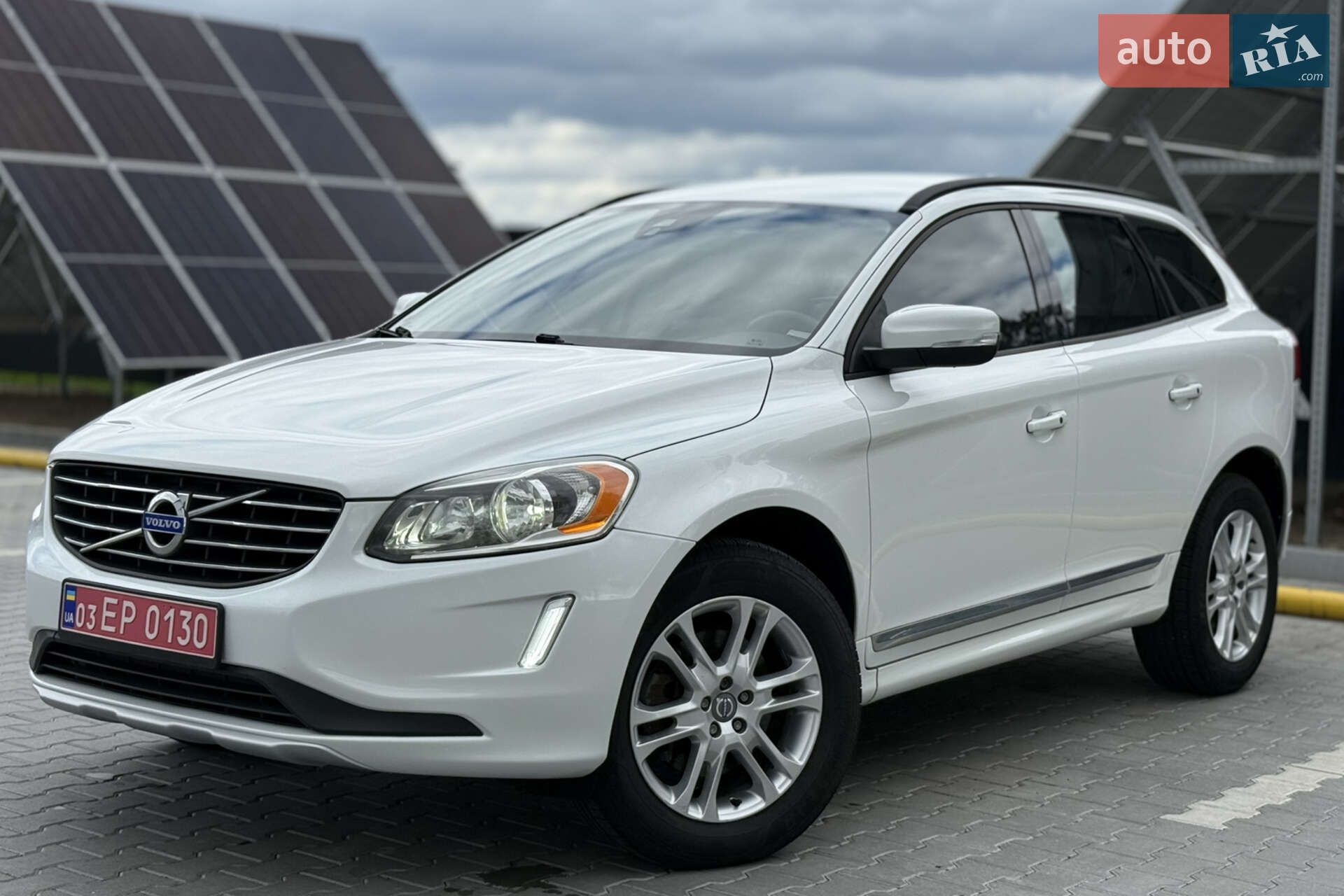 VOLVO XC60 2015
